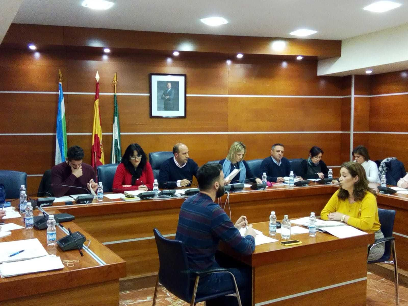 Pleno de Otura en el que se aprobaron los presupuestos.