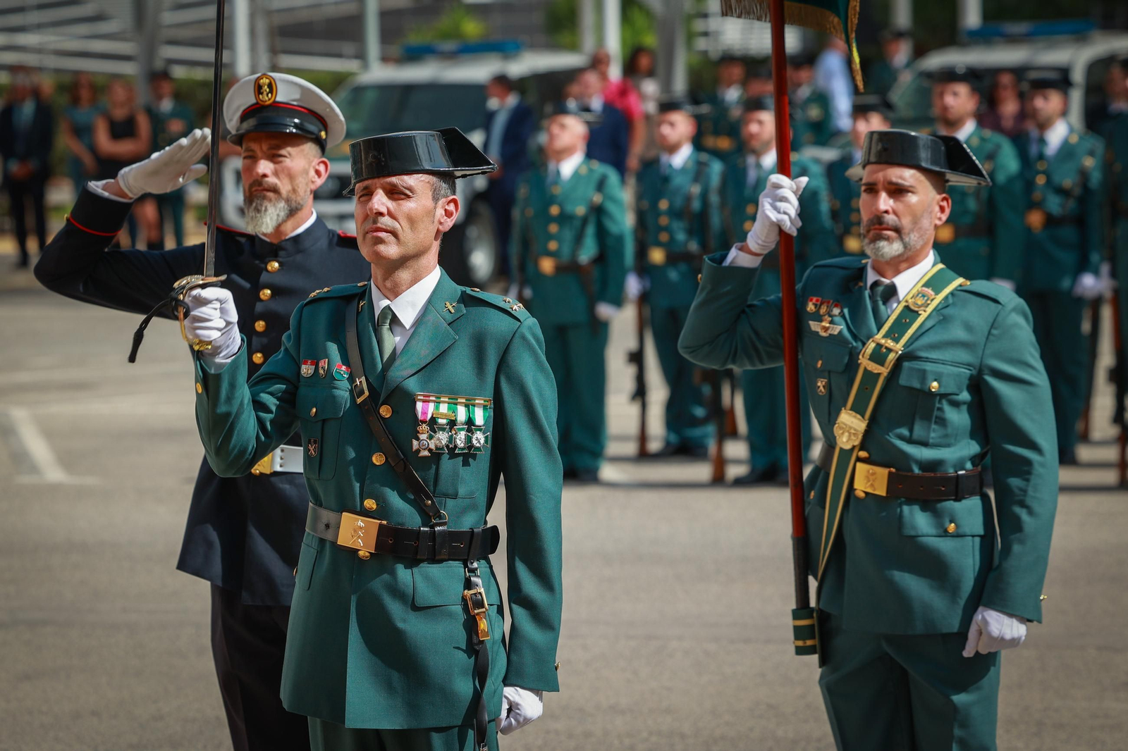 Las imágenes de los actos del Día del Pilar de la Guardia Civil de Cádiz