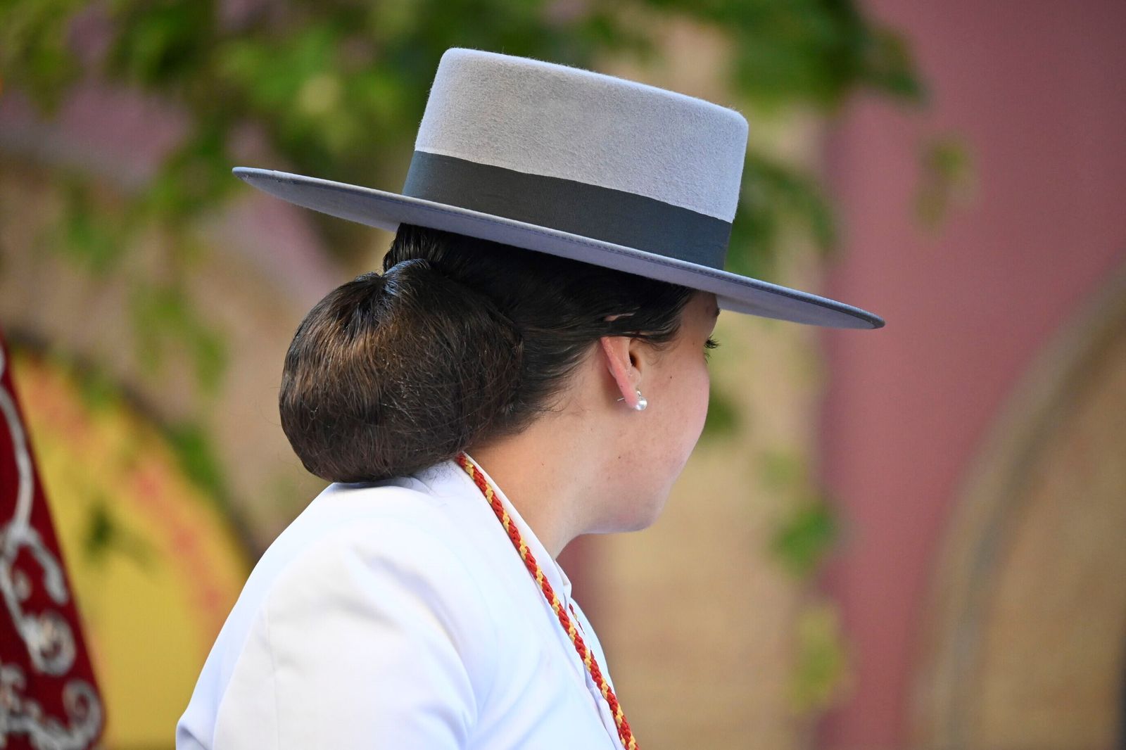 Imágenes de los peregrinos de la Hermandad de Emigrantes en su salida por las calles de Huelva