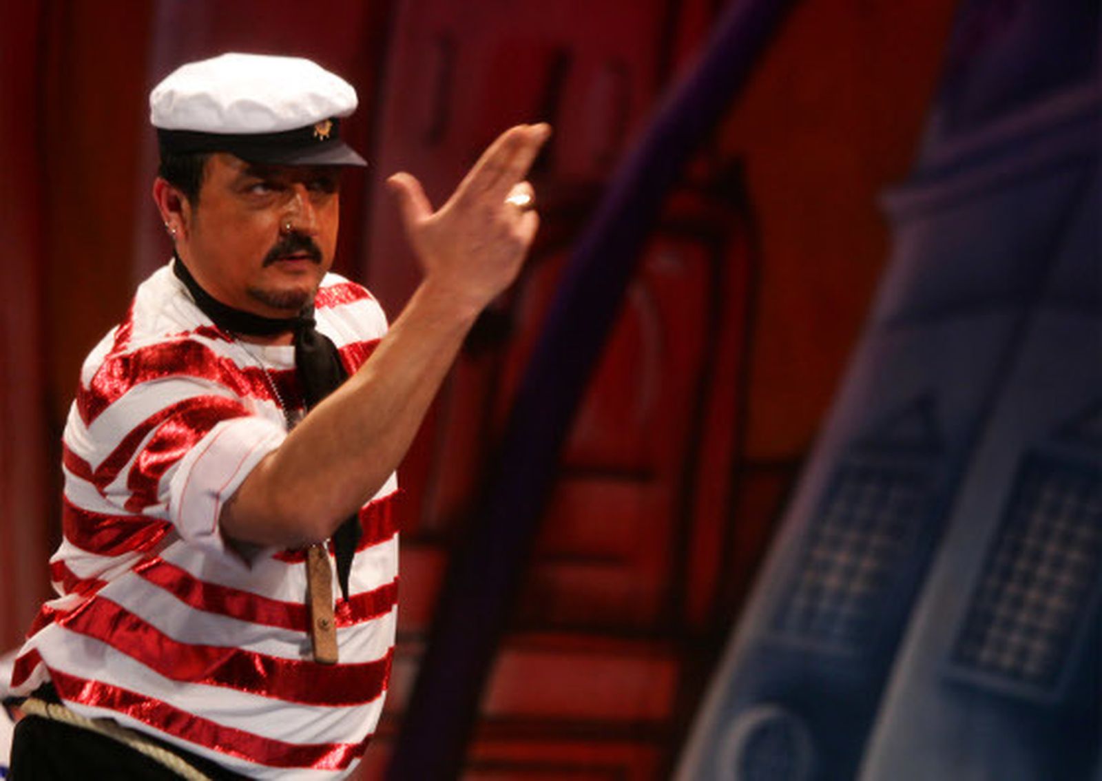 "Nunca me he bañado entero en La Caleta, sólo voy a pescar"