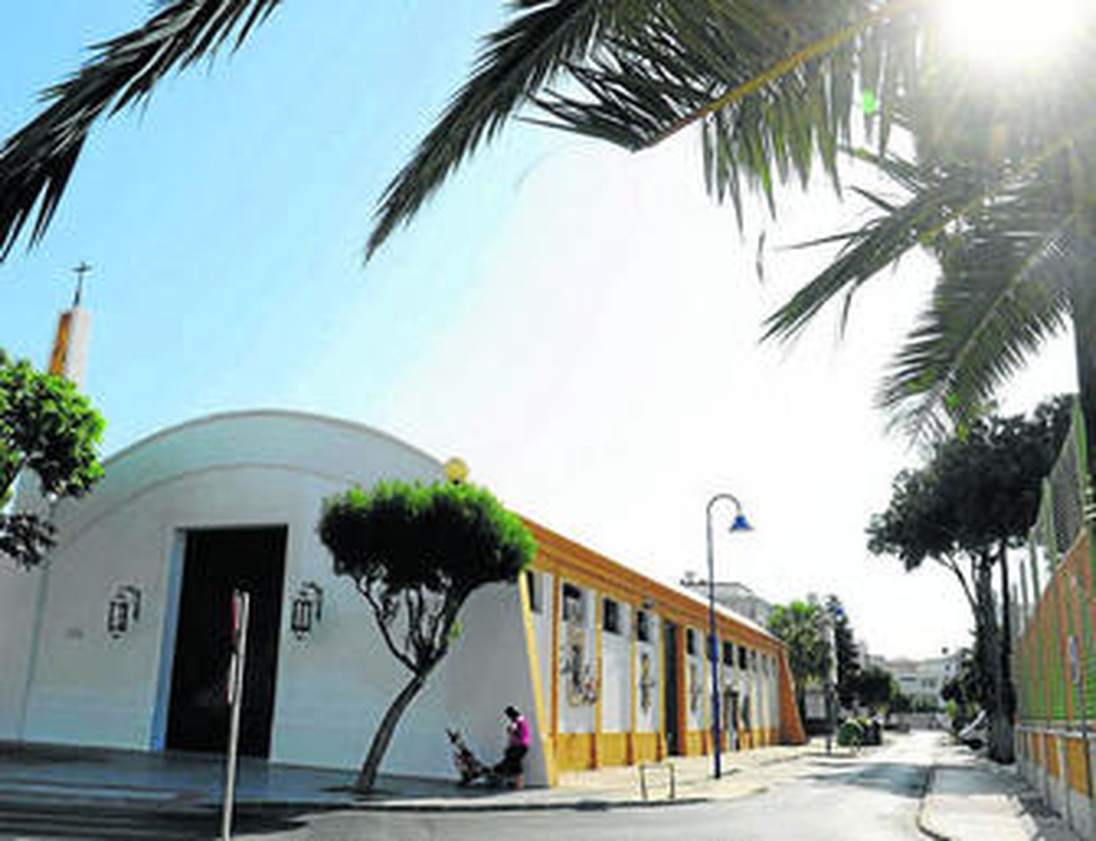 La parroquia de la Sagrada Familia, en cuyo interior se realizan los trabajos.