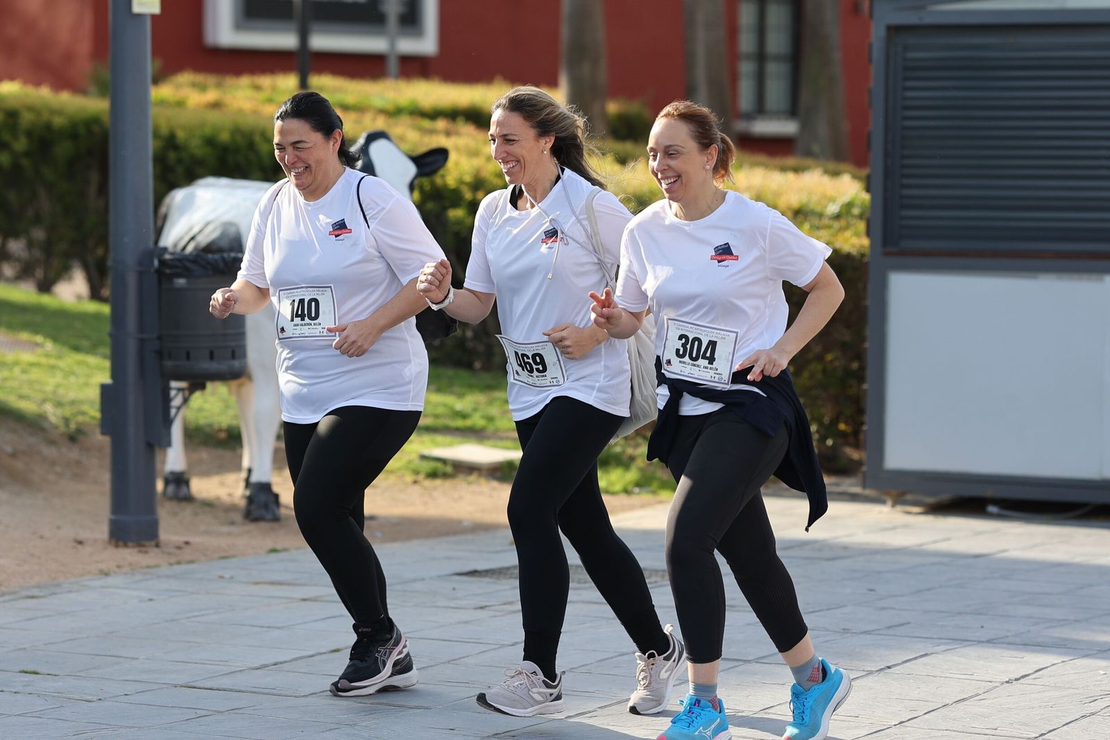 La Carrera Solidaria por el Día de la Mujer McArthurGlen, en fotos