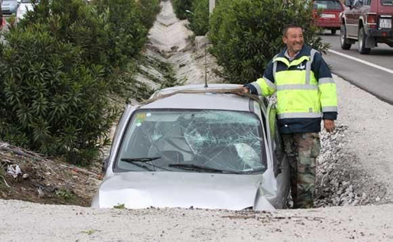 Cuatro personas, dos de ellas menores, heridas graves en un espectacular accidente  en la carretera CA-34 a la altura de El Toril, en sentido La Línea de la Concepción

Foto: Vanessa Perez
