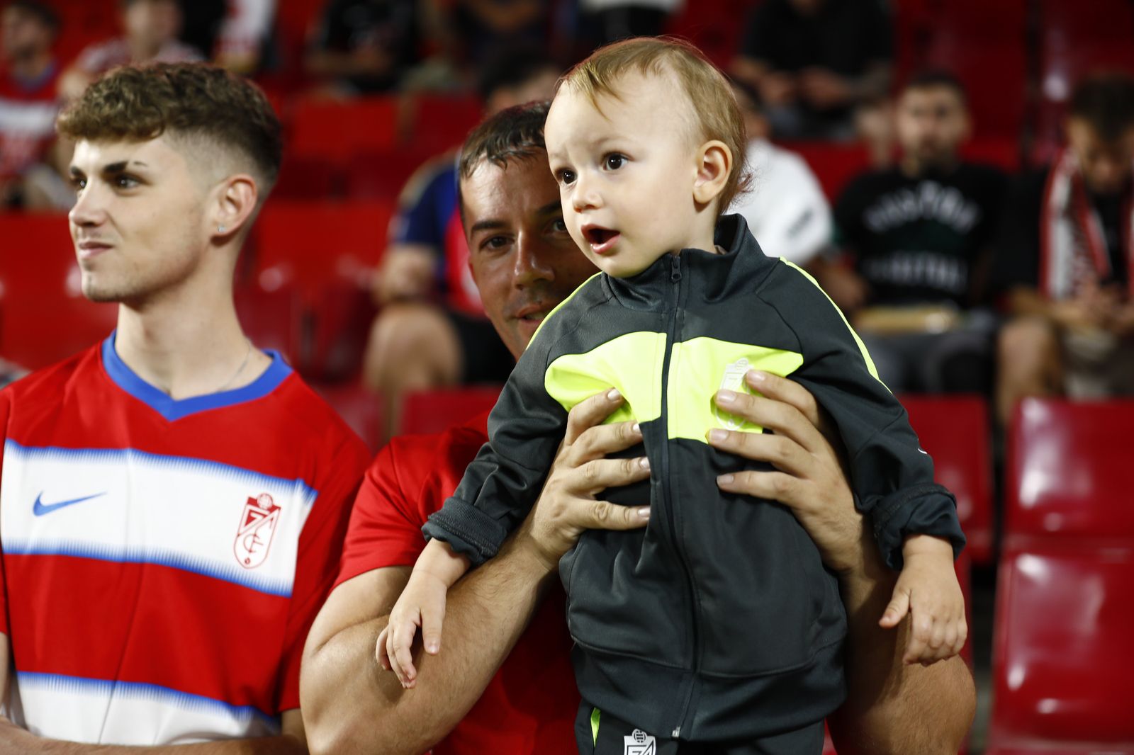 Las mejores imágenes del partido entre Granada CF y FC Barcelona