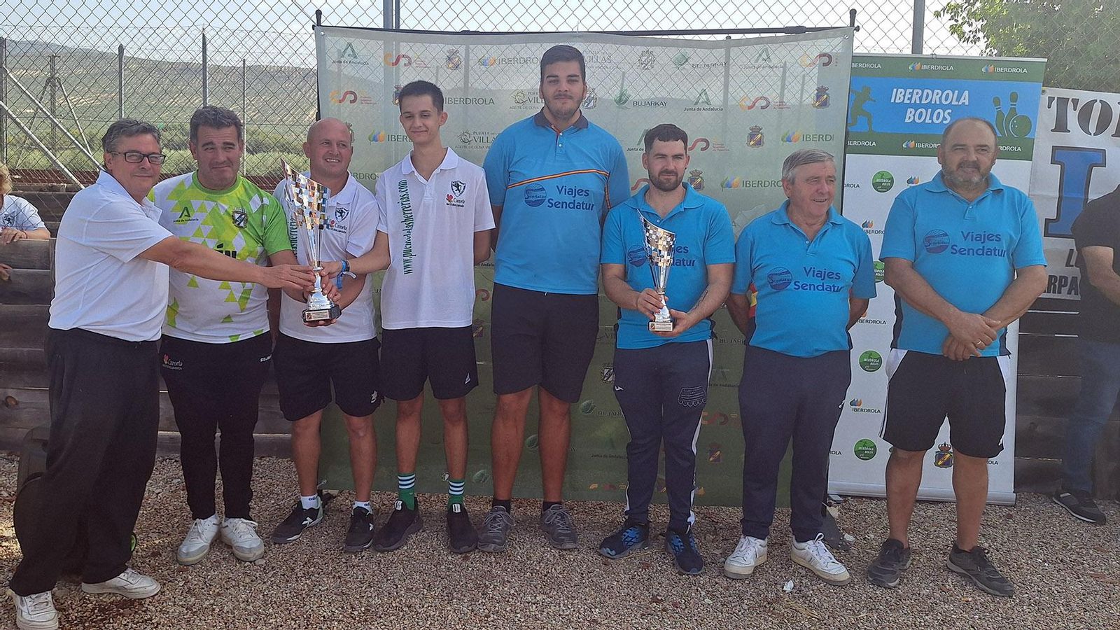 Los dos equipos que comandaron en la tabla recogieron los trofeos en la prueba que clausuraba el Circuito Regional.