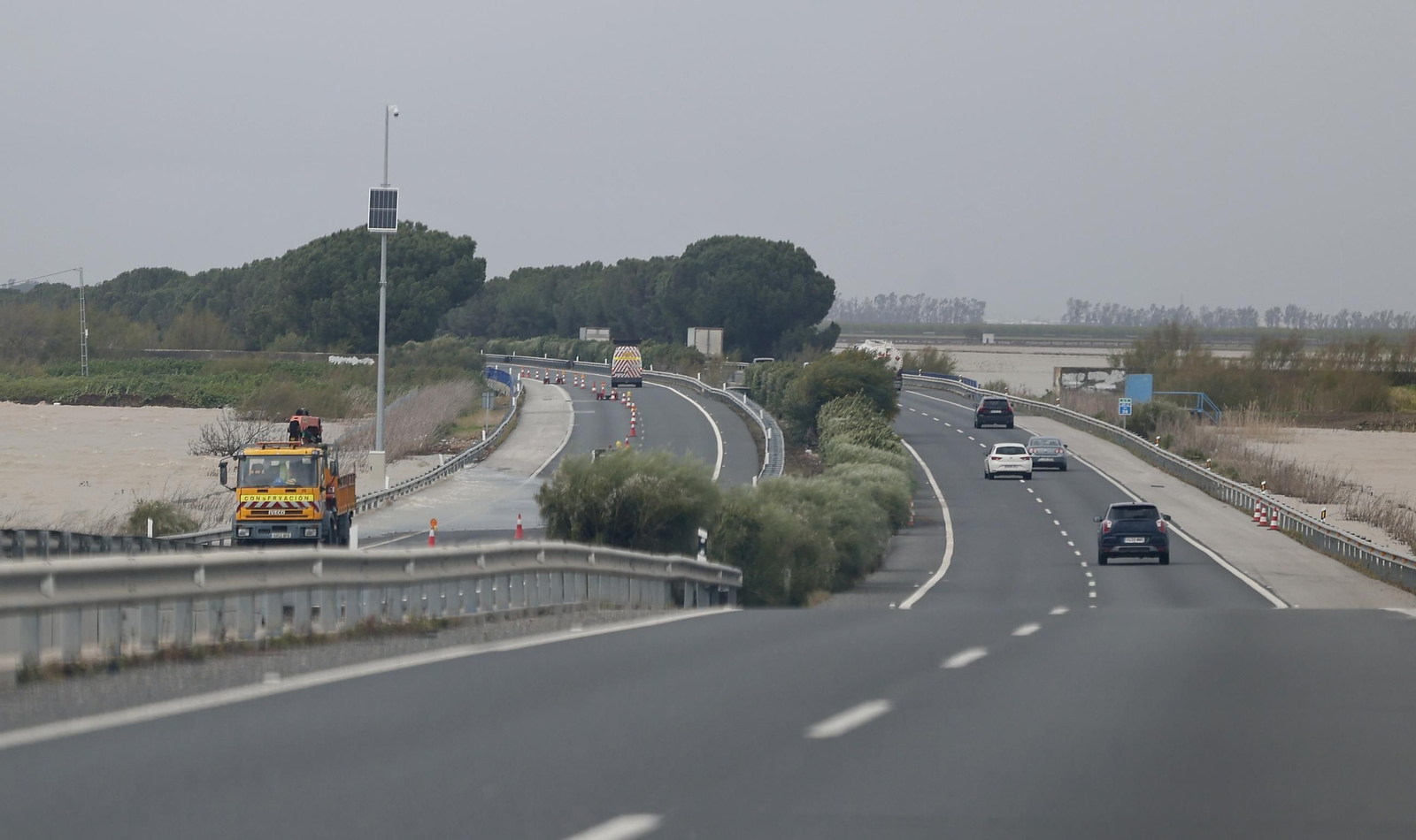 Las imágenes de las inundaciones en Los Palacios y las Cabezas de San Juan