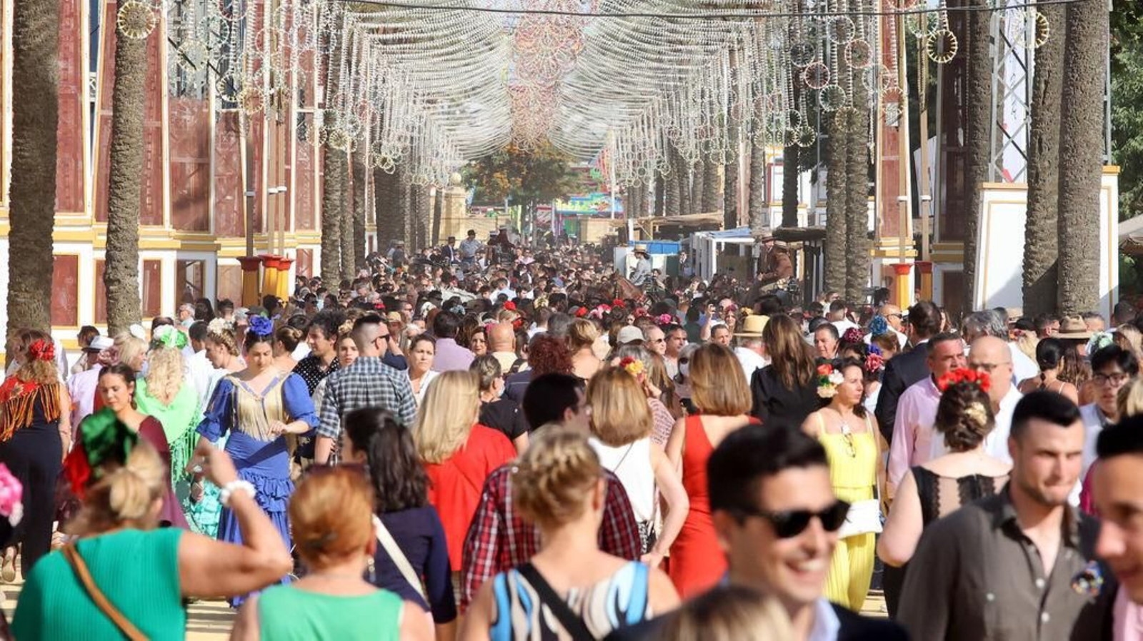 Ambiente en las calles del Hontoria en la última edición de la Feria del Caballo.