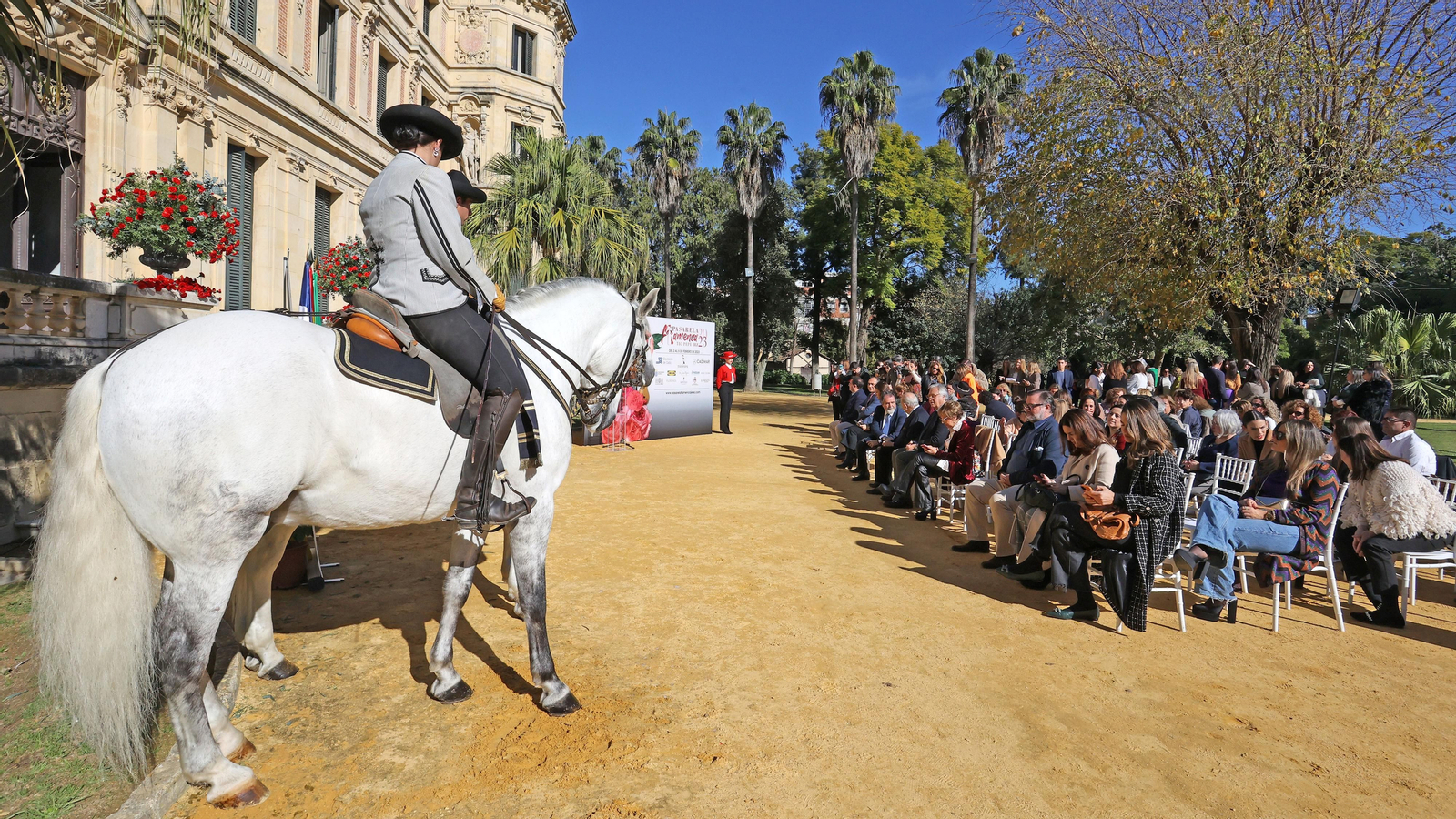 Presentación de la Pasarela Flamenca Tio Pepe 2023 en la REAAE de Jerez