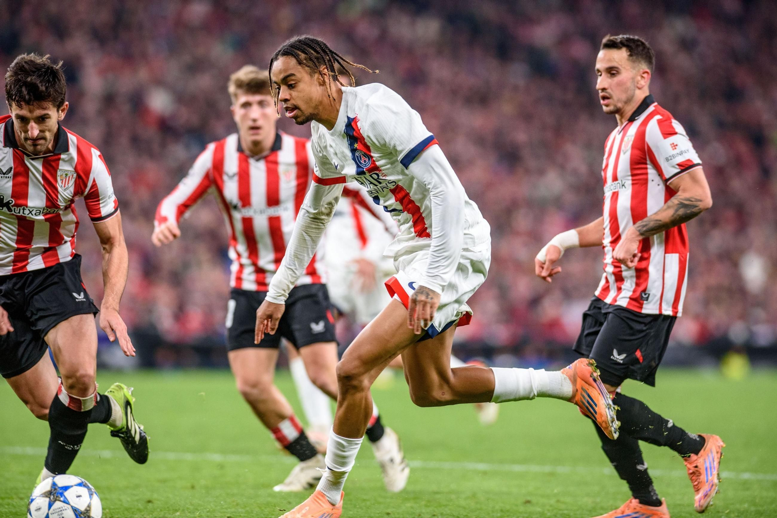 El Athletic Club-PSG, en imágenes