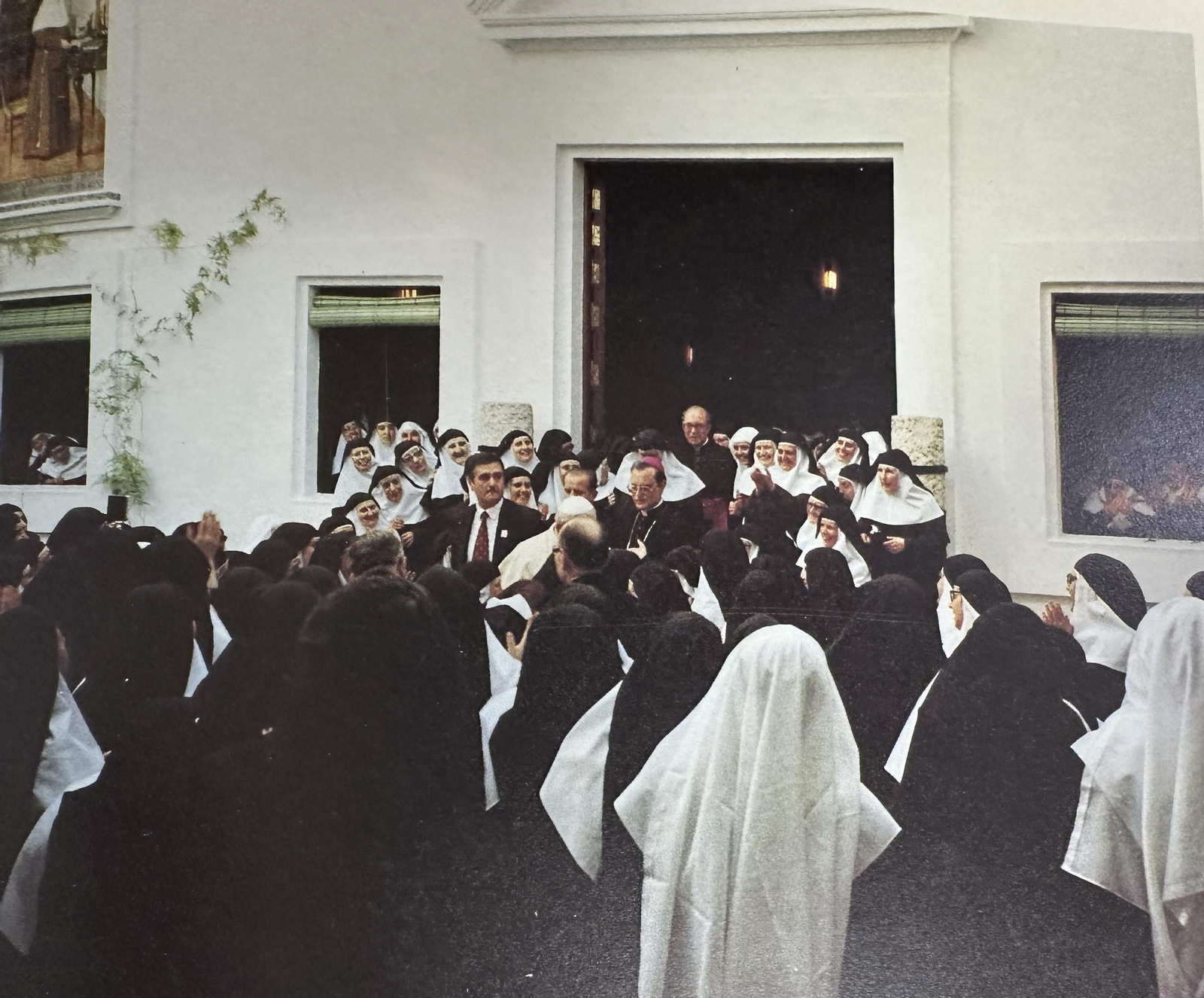 Las imágenes de la primera visita del Papa a Sevilla