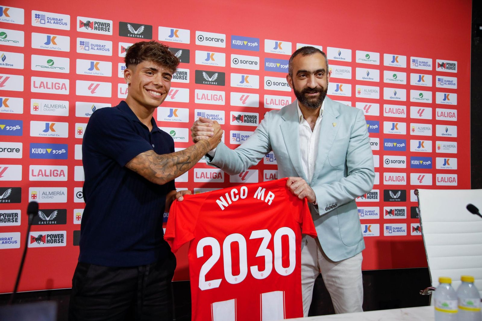 Presentación de Nico Melamed como nuevo jugador de la UDA, en imágenes