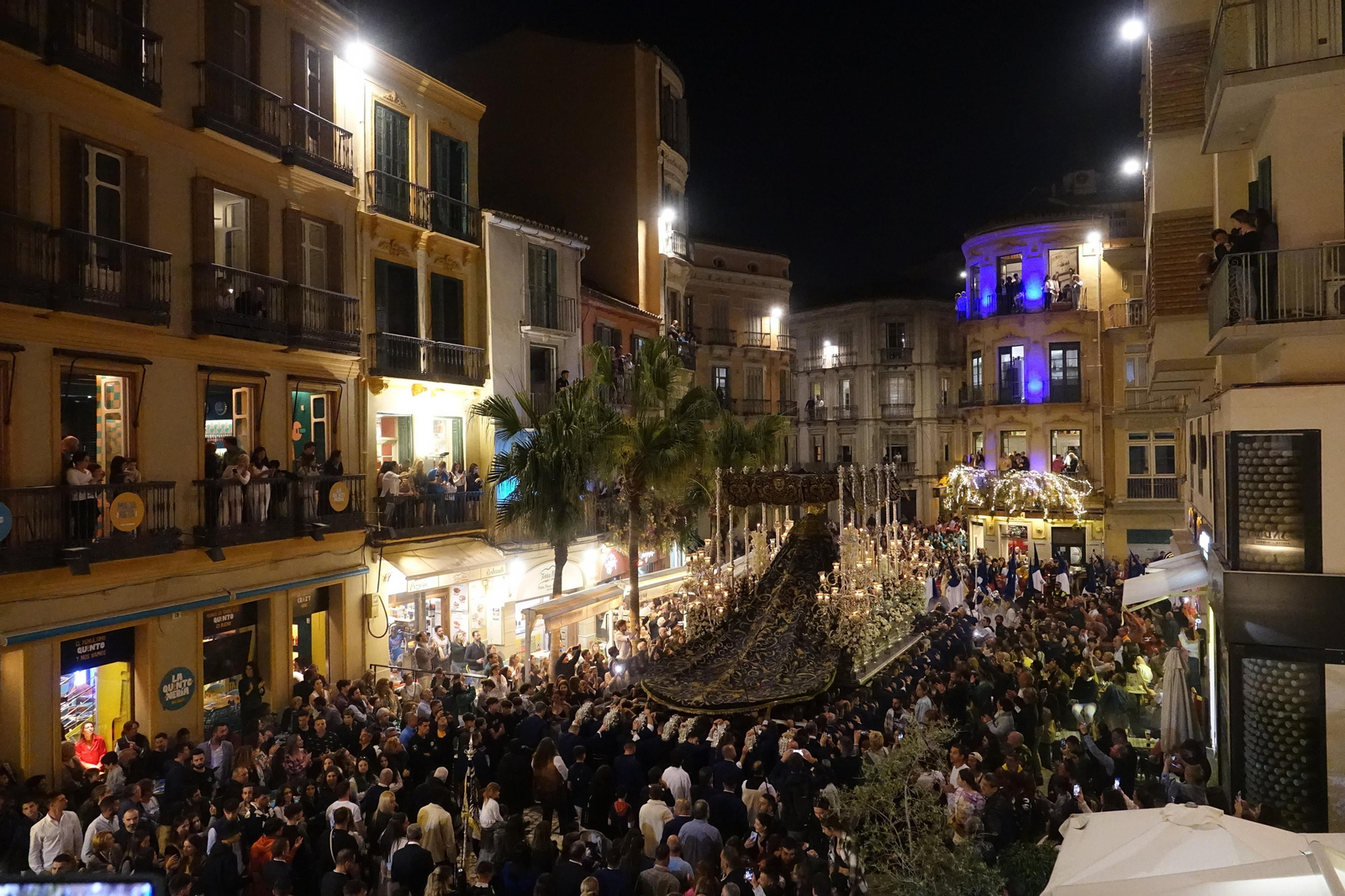 La Sagrada Cena en el Jueves Santo de Málaga, en fotos