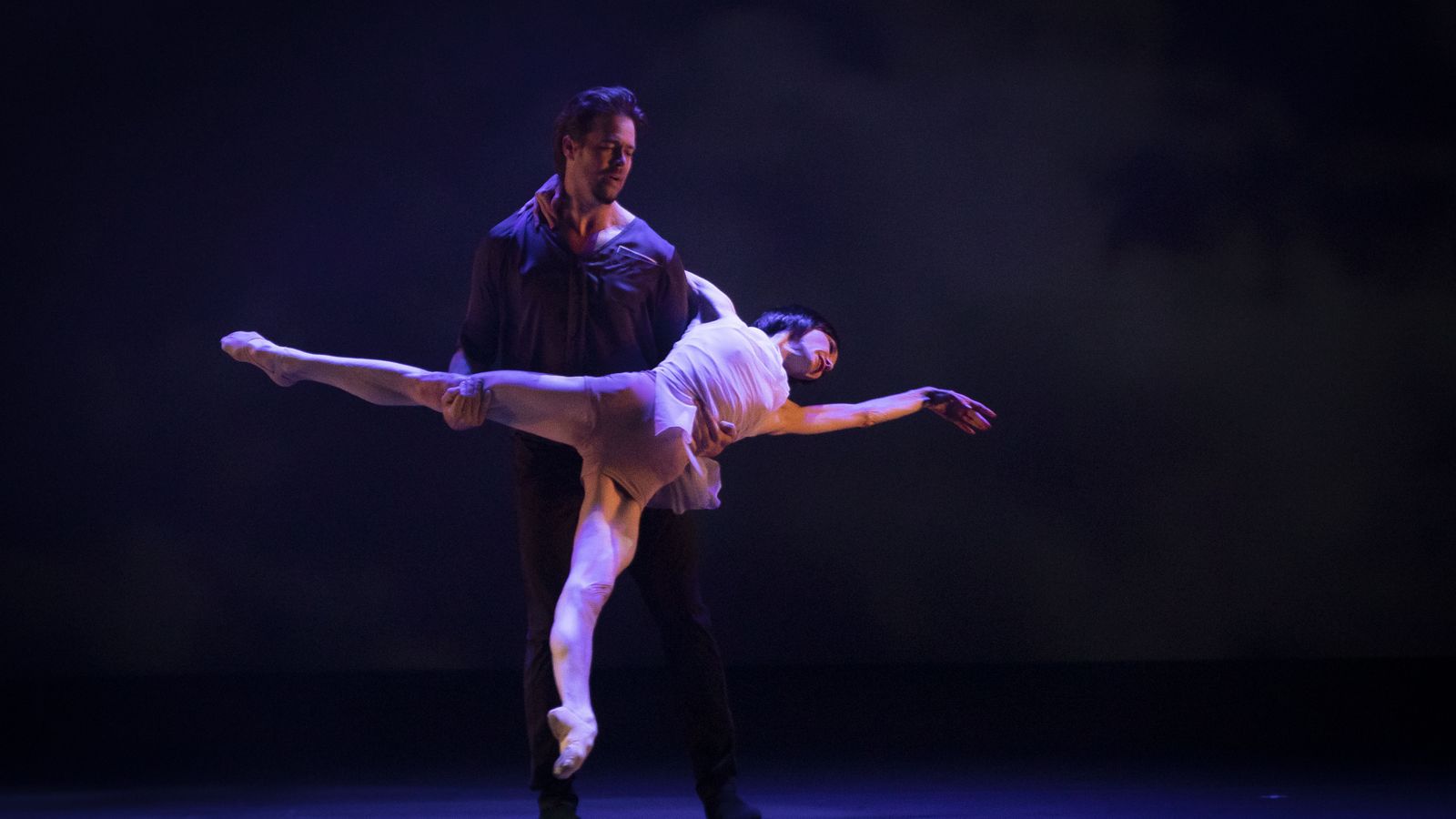 Lucia Lacarra y Matthew Golding protagonizaron la noche del martes en el Generalife.