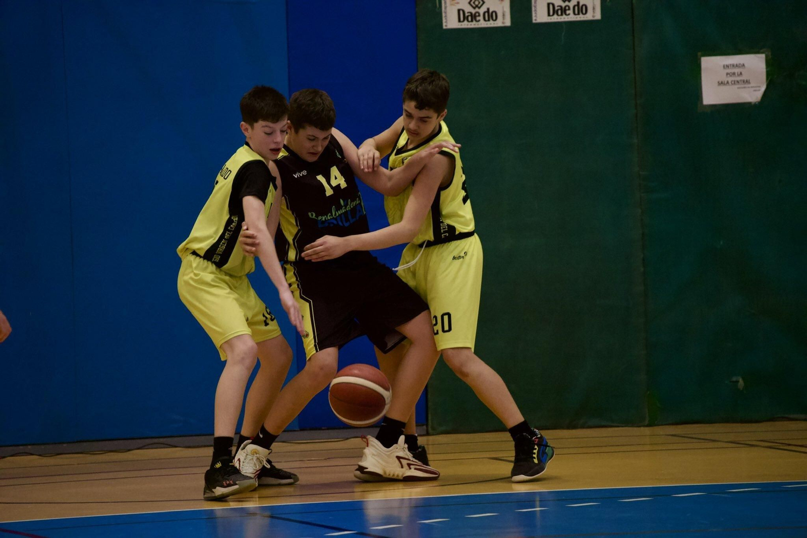 Unicaja y Real Madrid, campeones del torneo preinfantil de Benalmádena