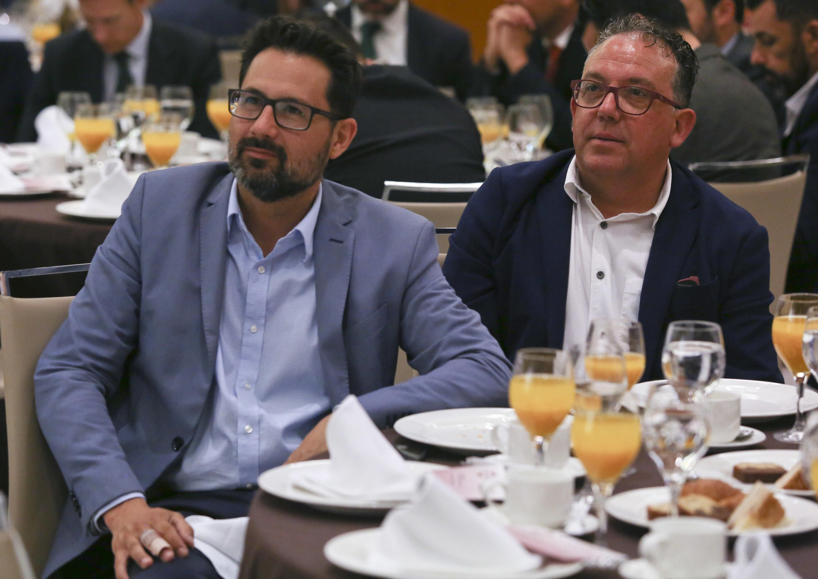 Las imágenes del Foro Joly con Elías Bendodo