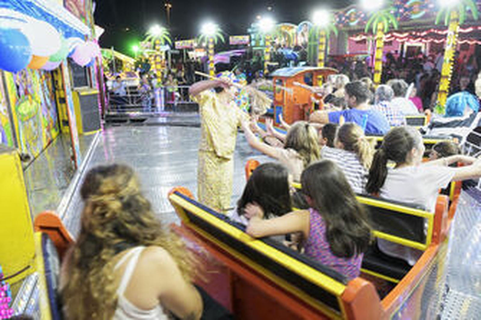 El pistoletazo de las fiestas del Zaidín en imágenes