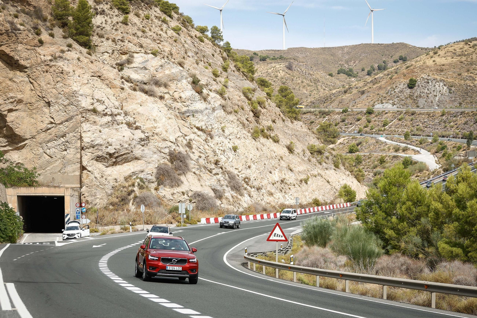 Fotos: así ha ido el primer día de cortes en la autovía A-44 de la Costa de Granada