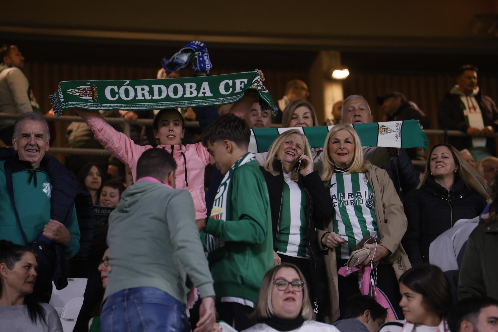 Las mejores fotos del ambiente en el Córdoba CF - Cádiz