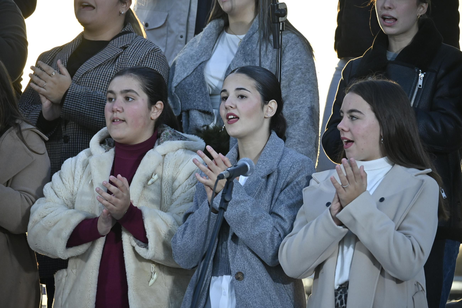 Inauguración de la iluminación navideña en el Paseo de la Ría del Puerto de Huelva 2025