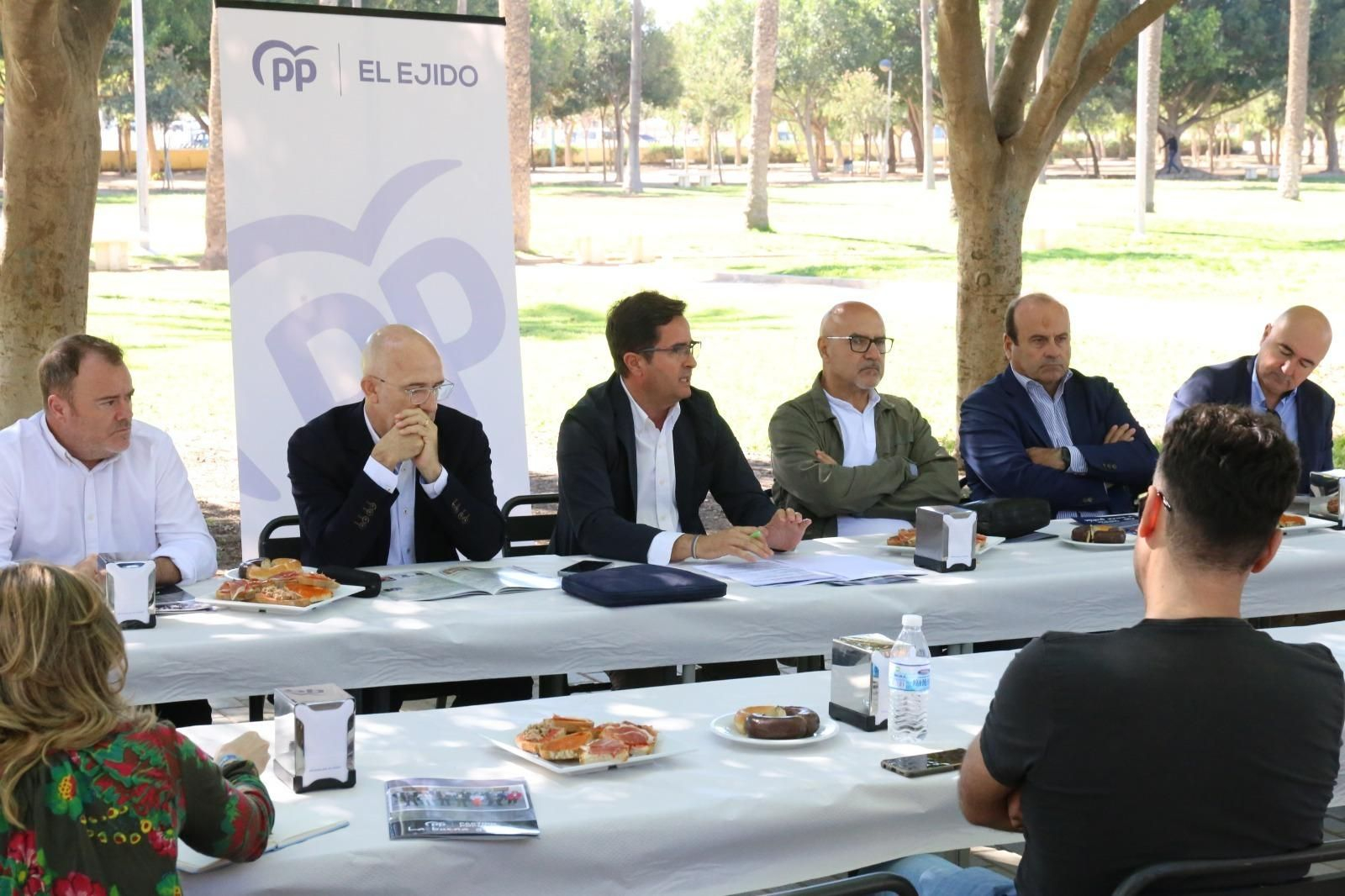 Las imágenes de la presentación del programa electoral del PP de El Ejido
