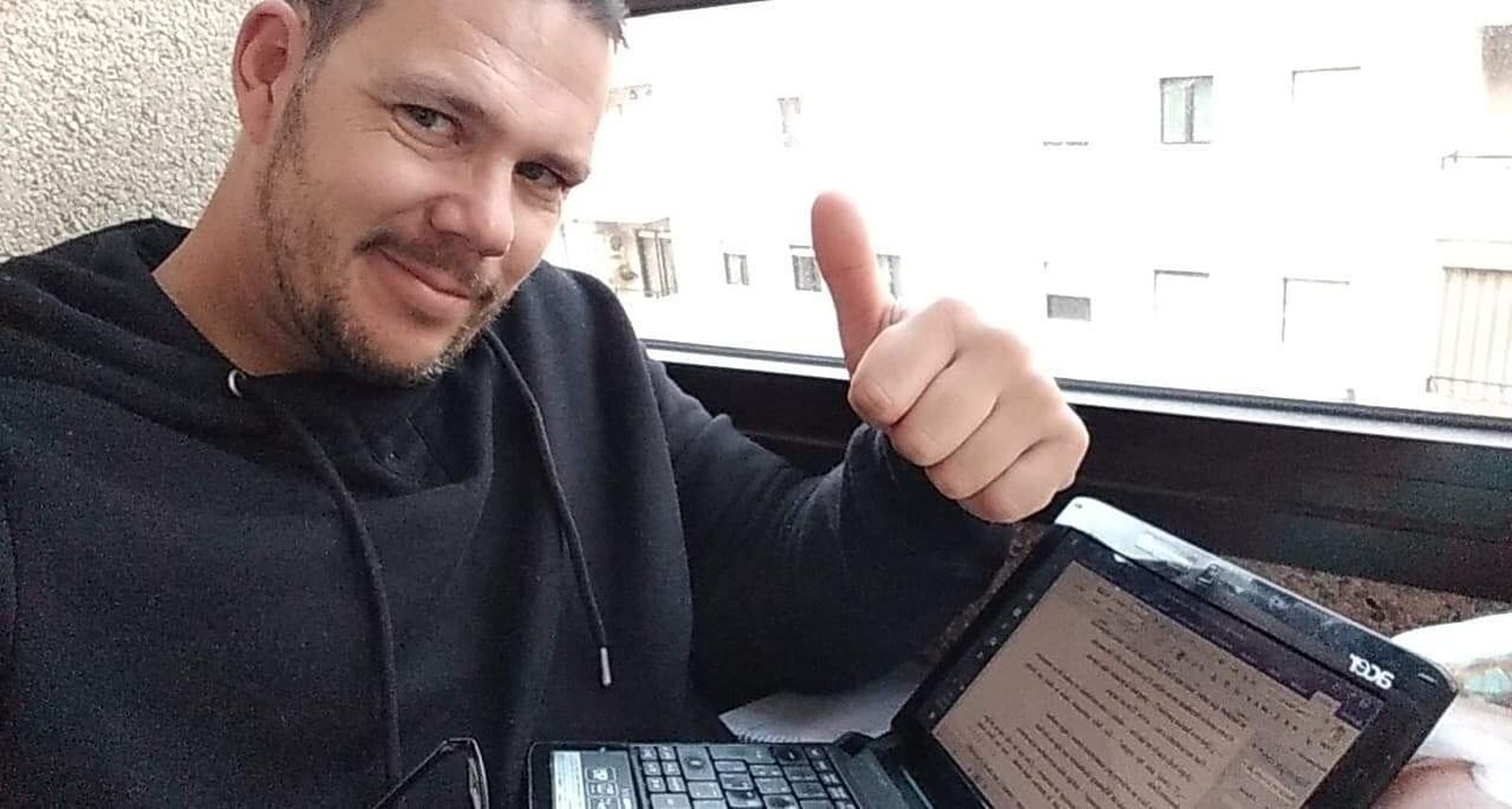 El escritor Manuel Delprieto.