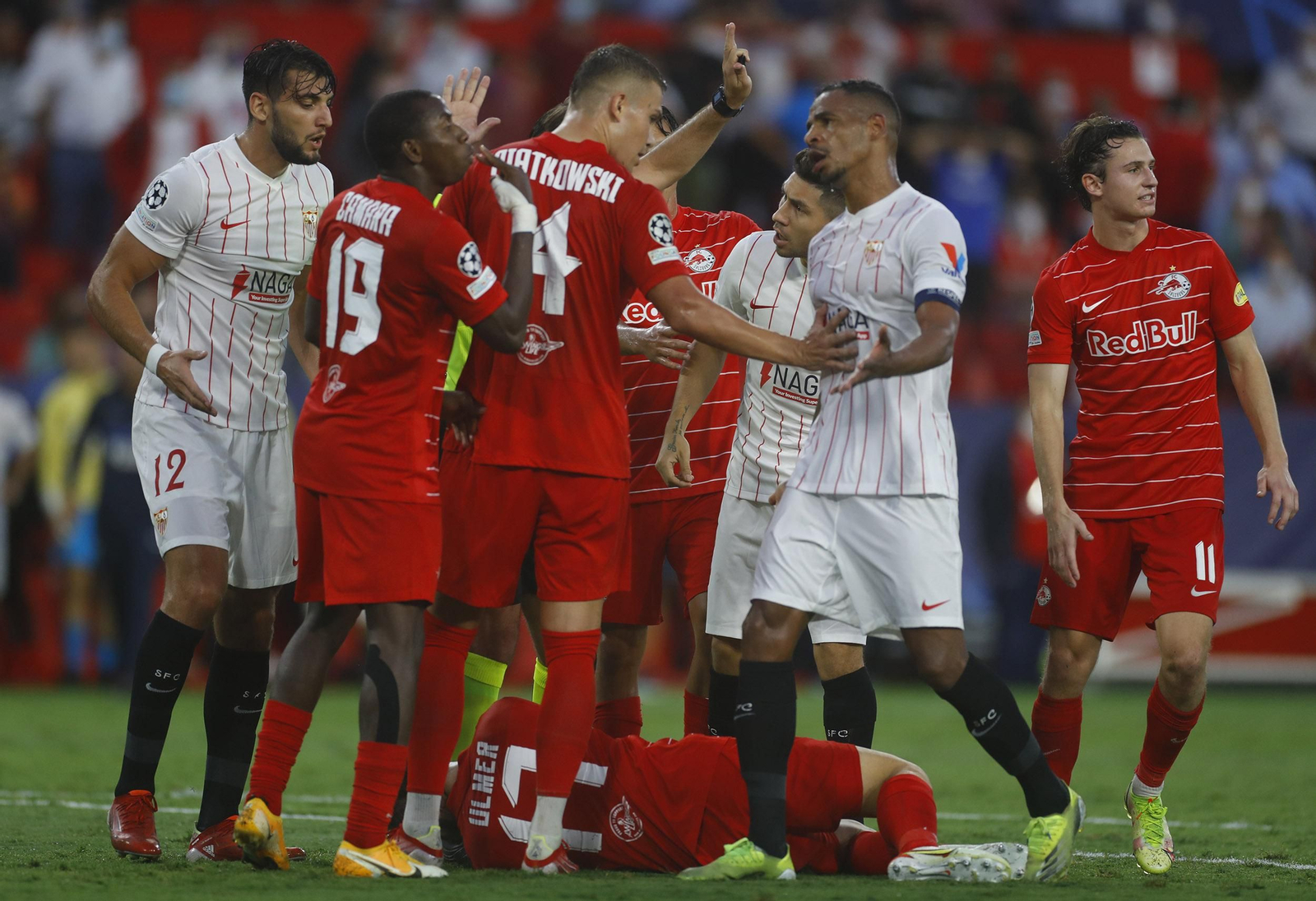 Las imágenes del Sevilla fc Salzburgo