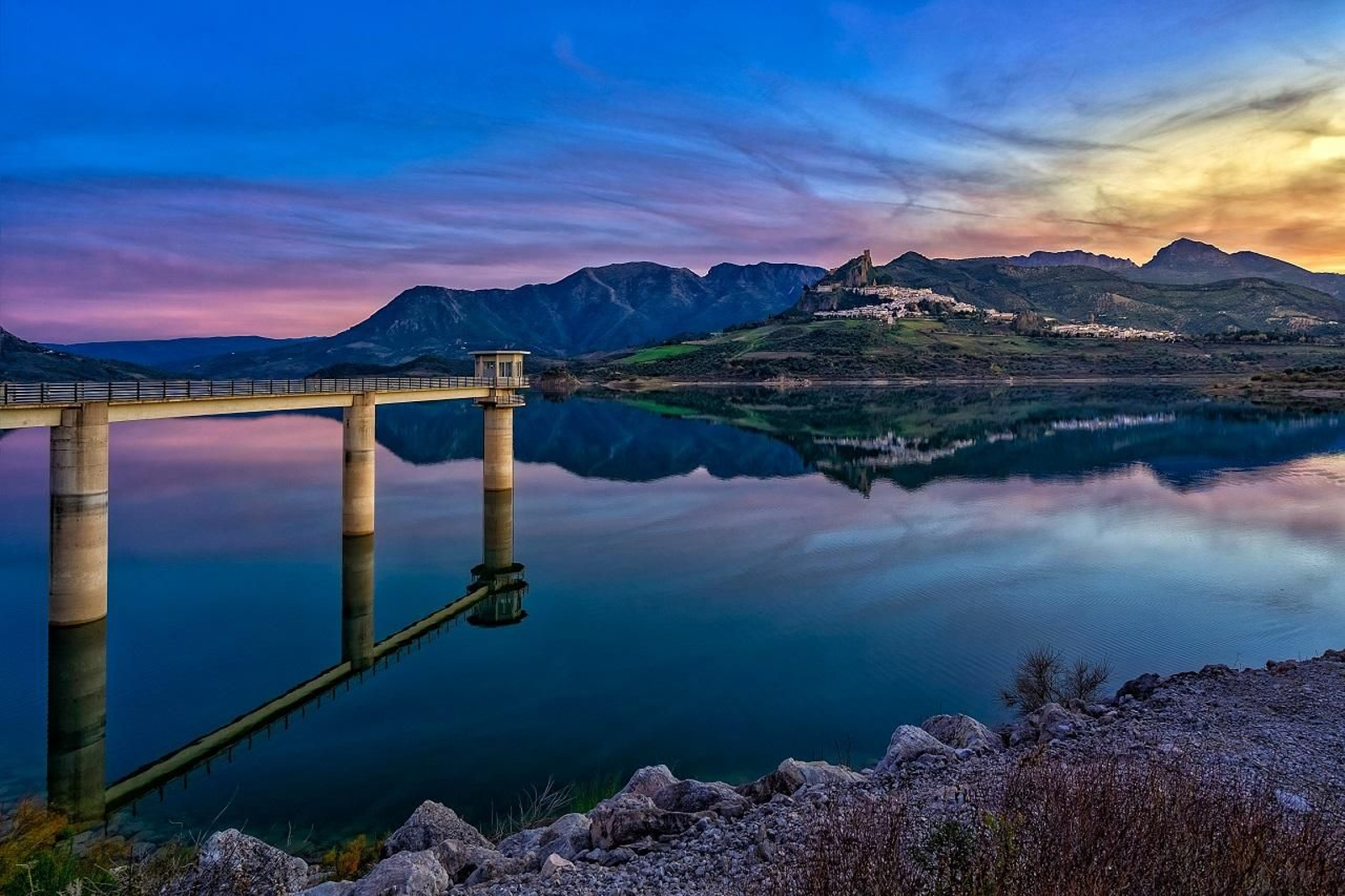 Embalse Zahara de la Sierra