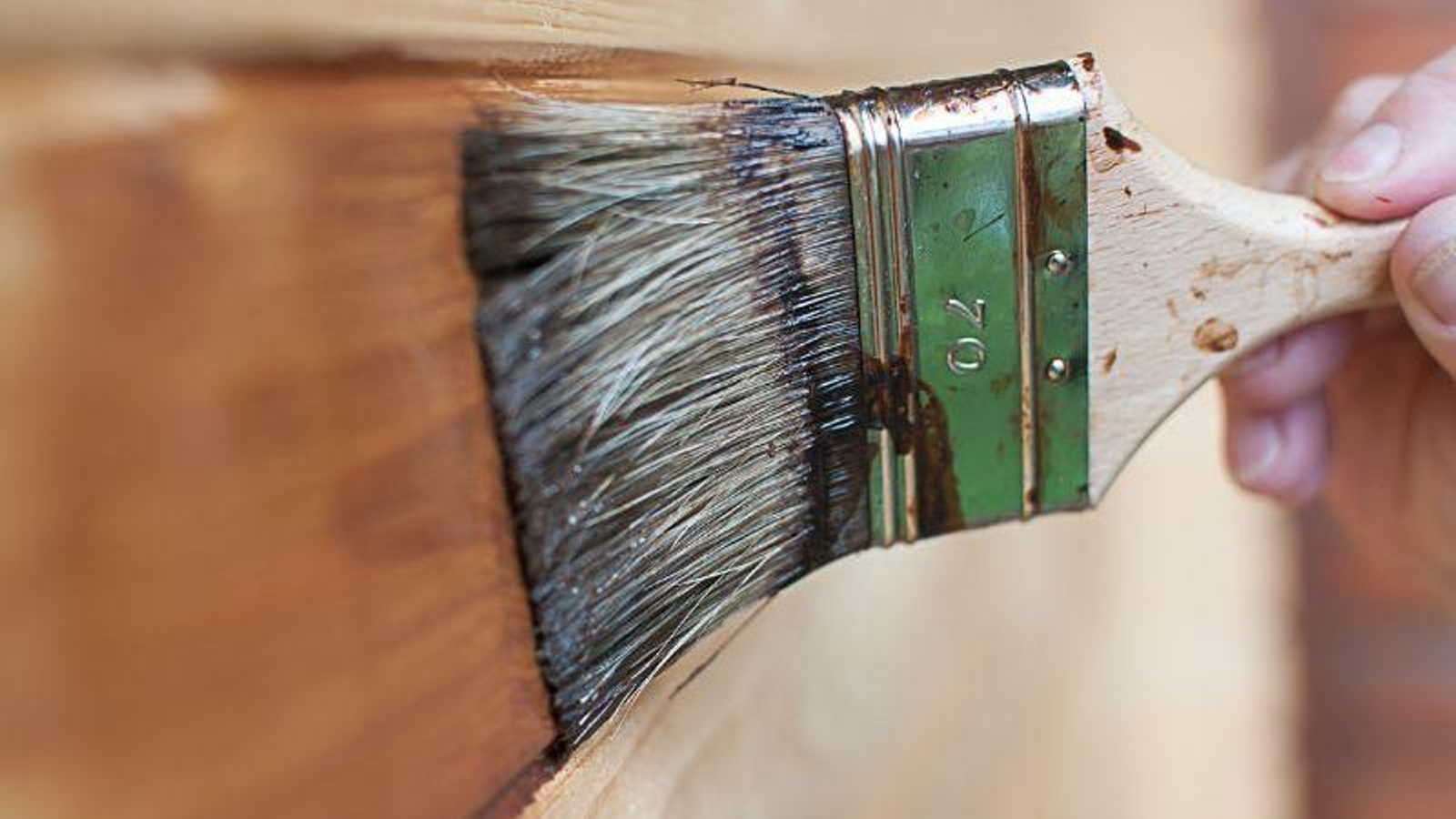 Pintura para madera: claves para elegir el acabado perfecto en arquitectura y diseño