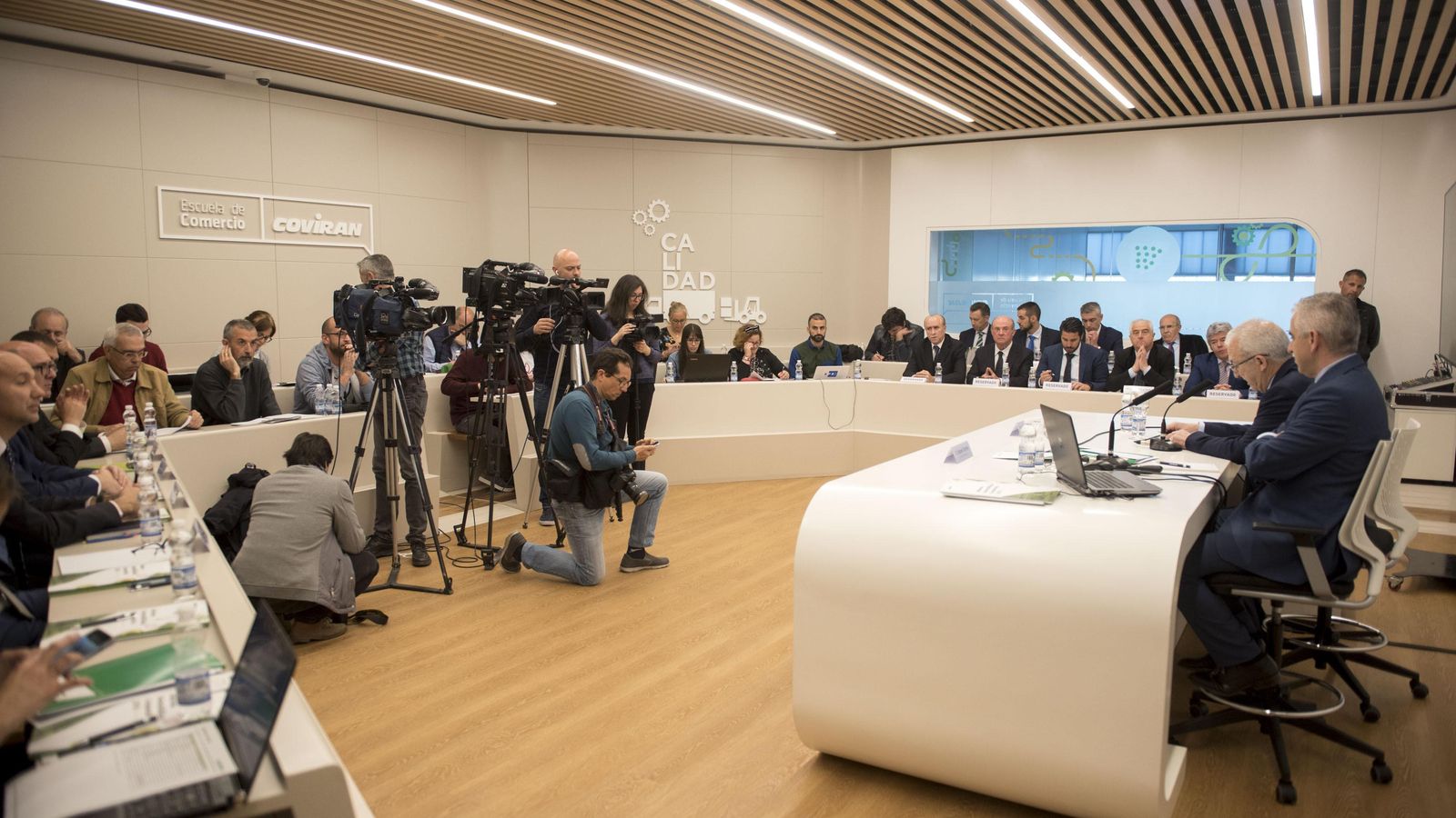 La compañía ha presentado sus resultados en su Escuela de Comercio