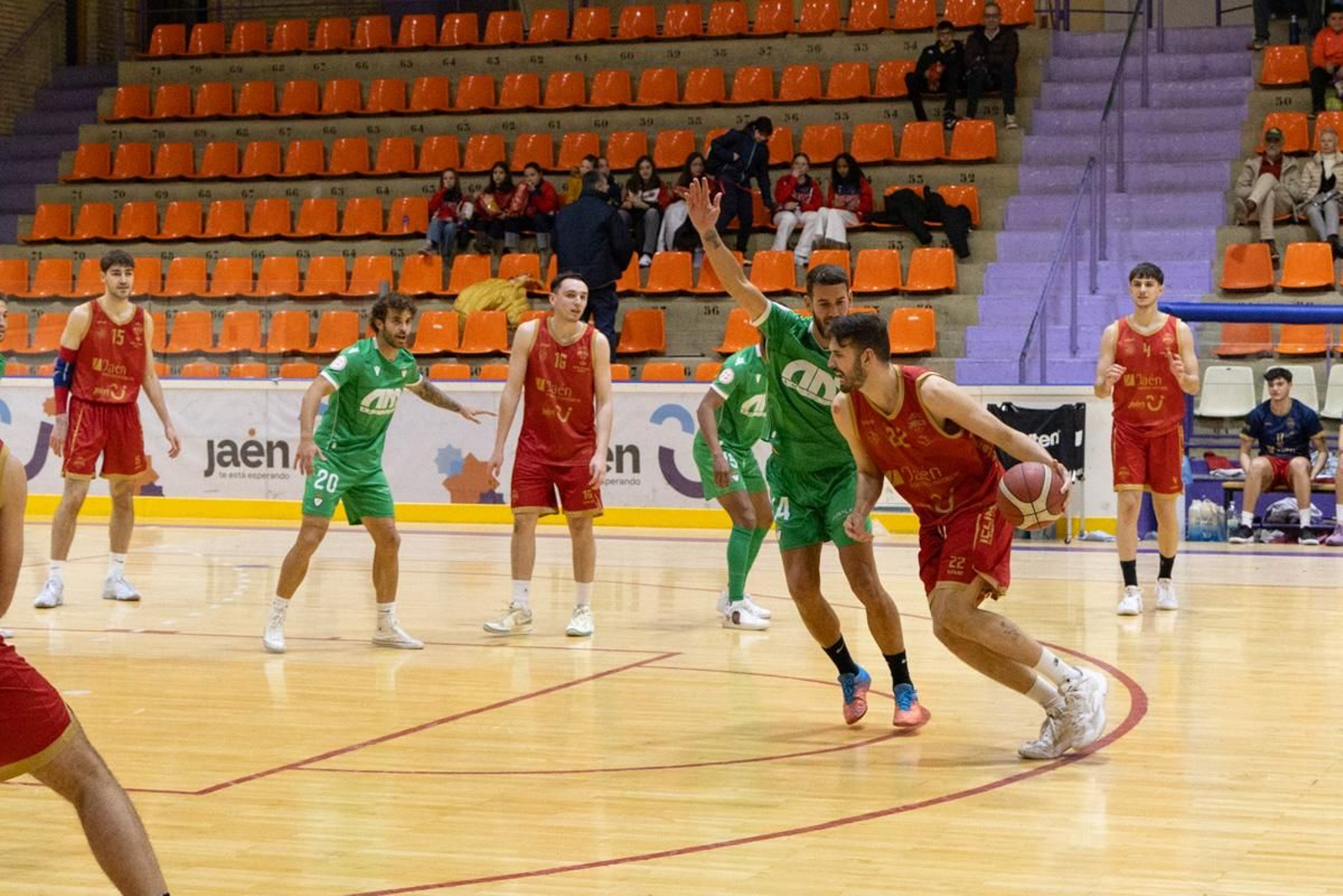 Jornada un juguete solidario, Real Jaén y Jaén CB