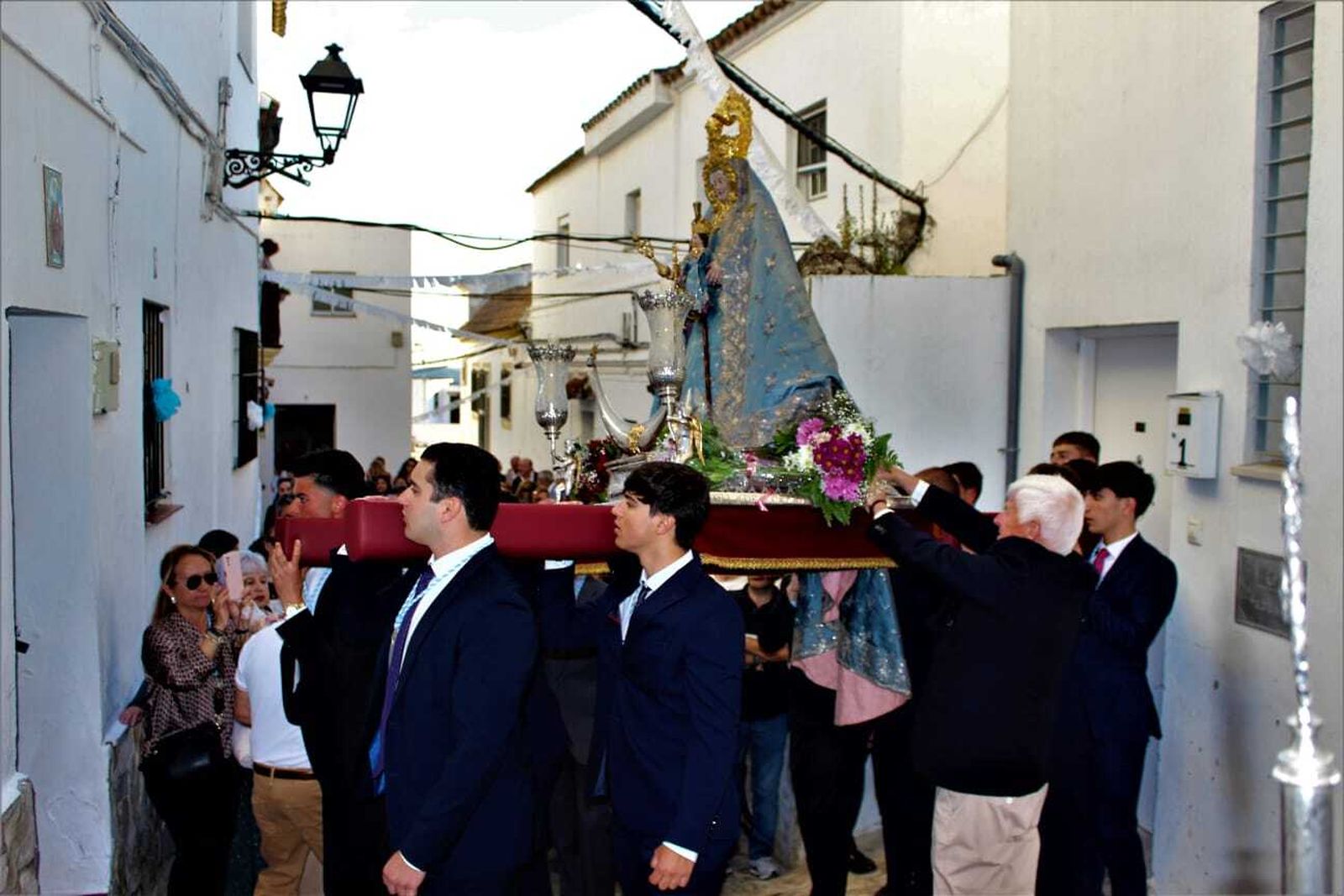 Imágenes del traslado de la Virgen de los Santos al Beaterio de Jesús, María y José