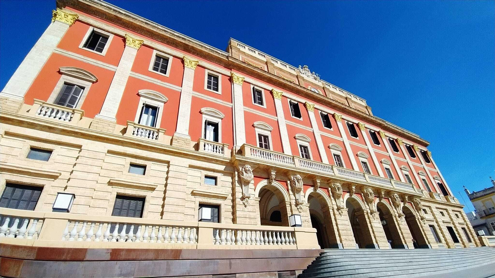 Fachada principal del Ayuntamiento de San Fernando, en una imagen de archivo