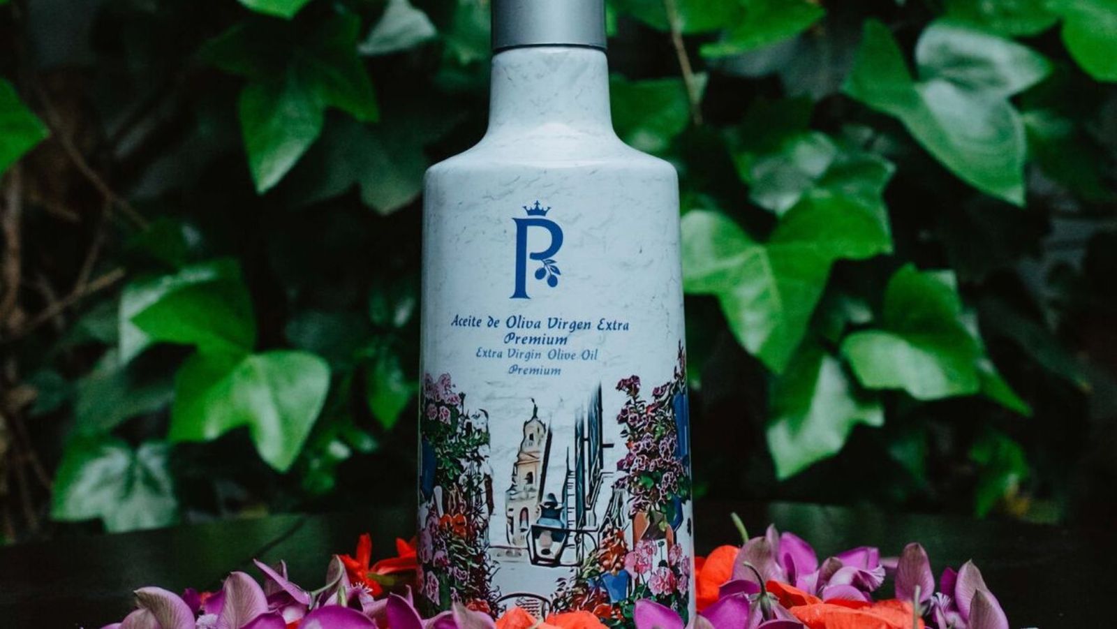 Botella de Aceites Palacios en homenaje a los patios cordobeses