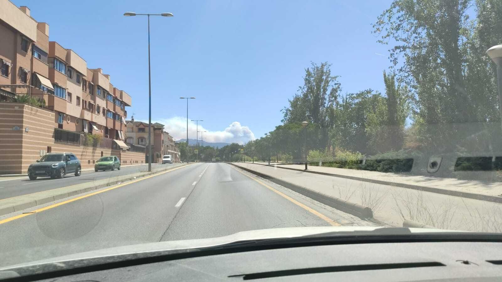 El incendio desde Granada capital