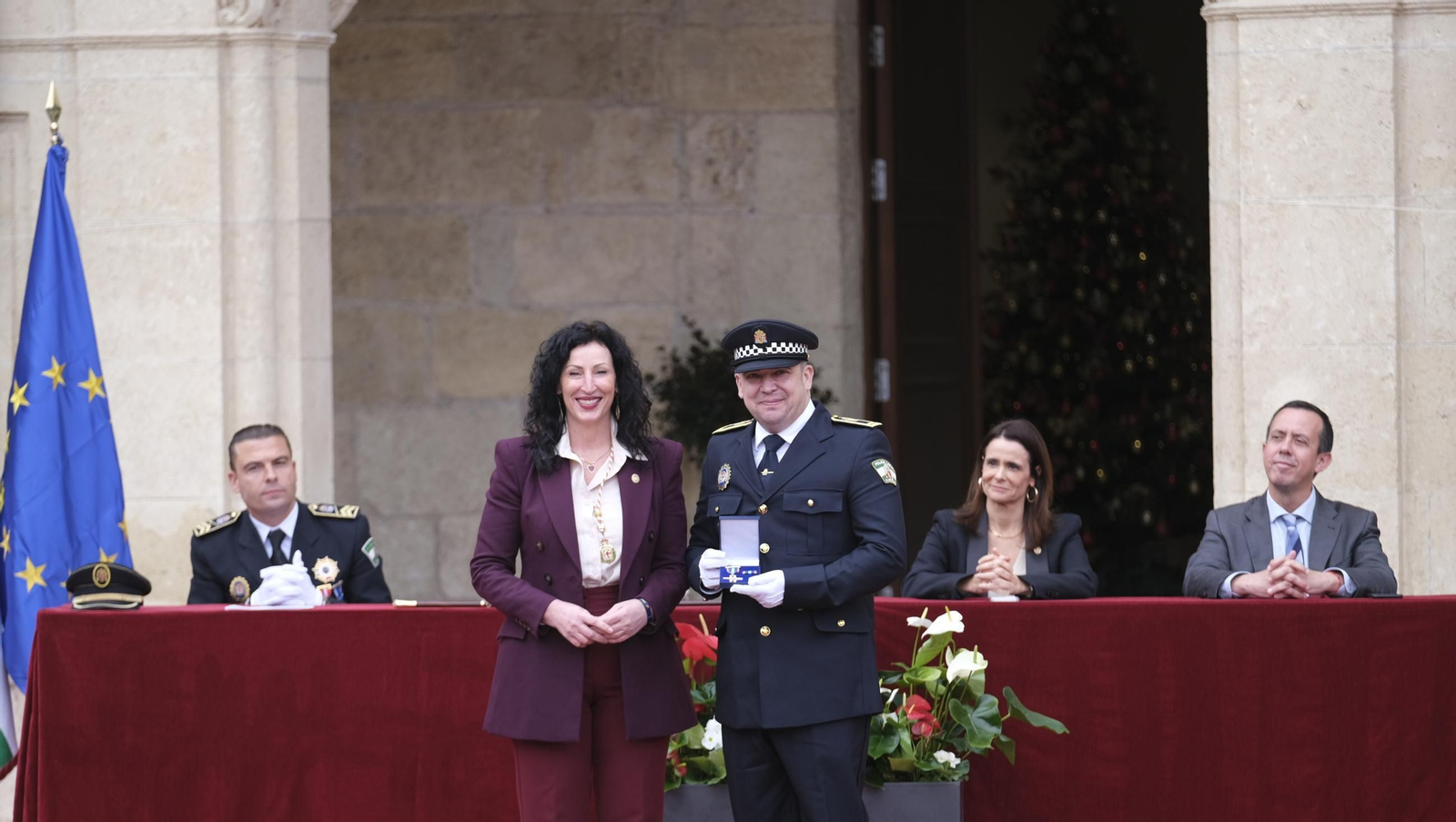 La Policía Local de Almería celebra su patrón San Esteban, en imágenes