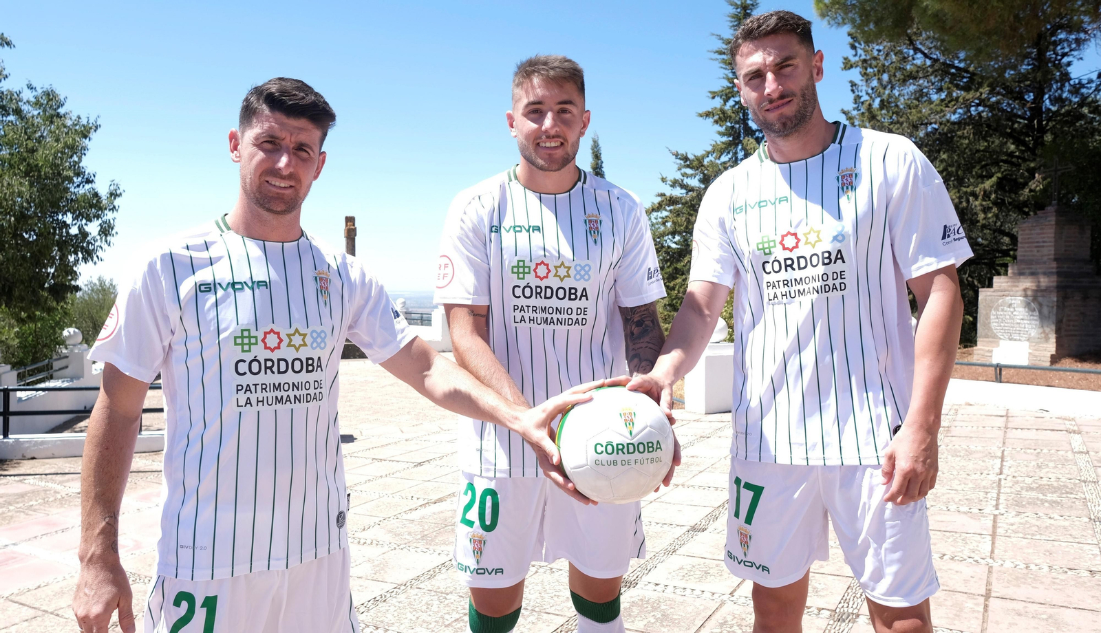 Javi Flores, Casas y José Cruz, los tres cordobeses en el primer equipo del Córdoba CF.