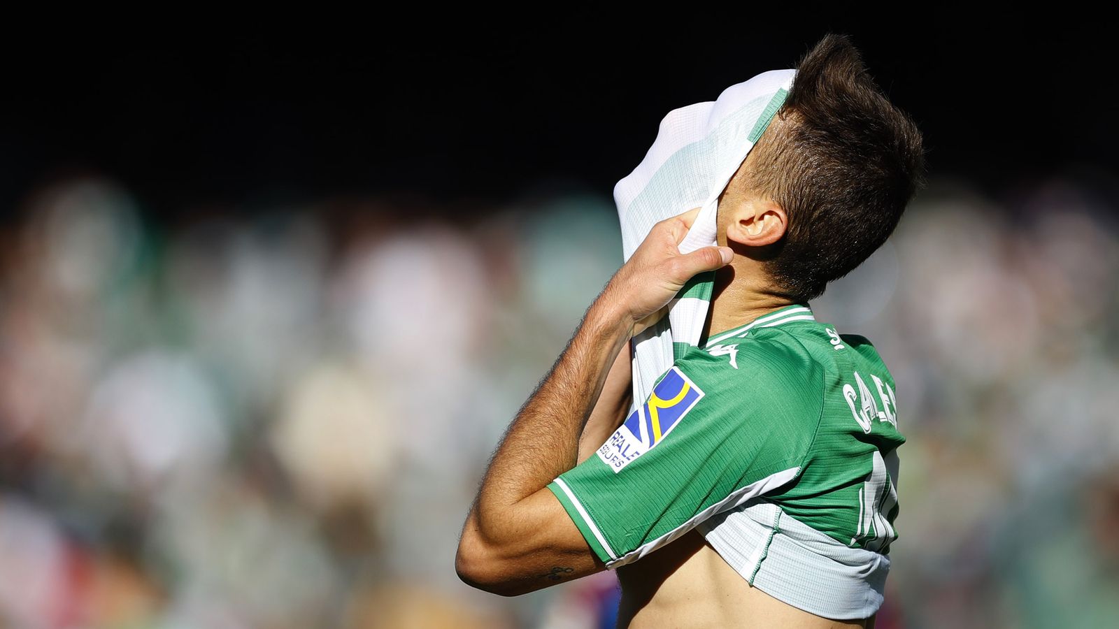 Canales se lamenta por una ocasión fallida.