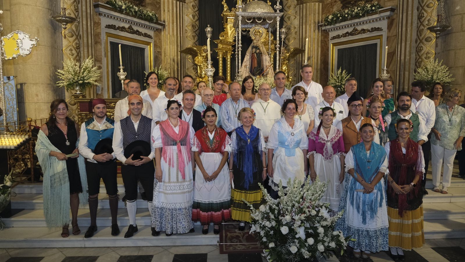 La ofrenda a la Virgen del Mar en imágenes