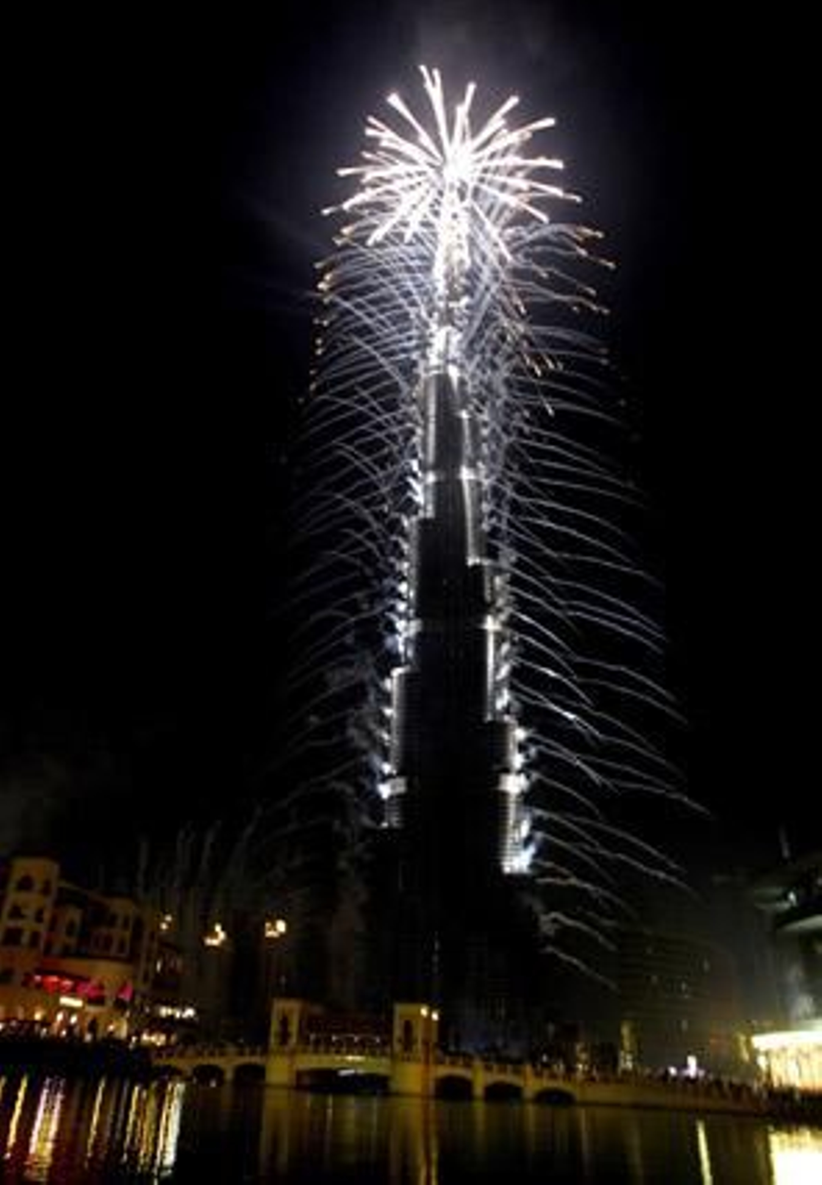 Una torre que rasga el cielo