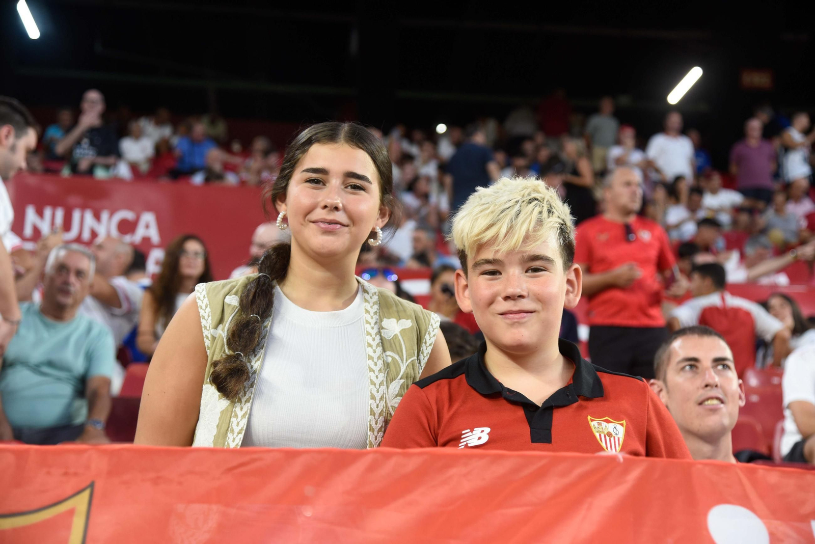 Búscate en las gradas del Pizjuán en el Sevilla Villarreal