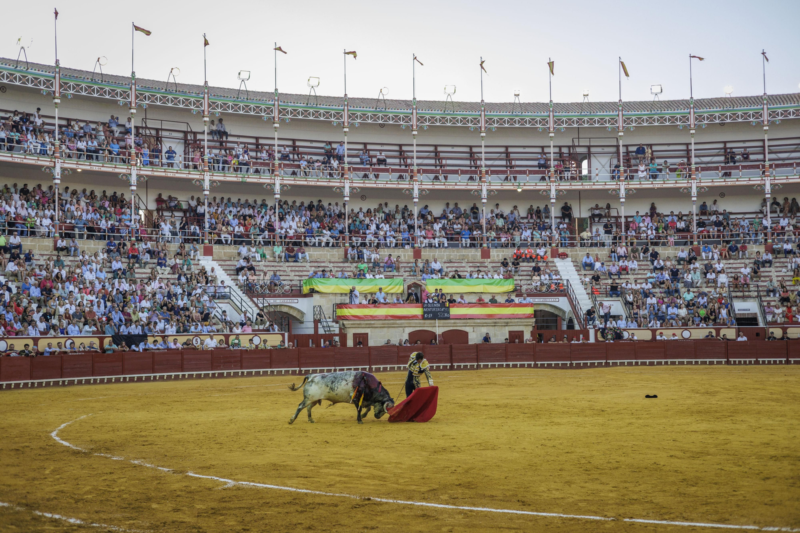 Las imágenes de la tarde de toros del domingo en El Puerto