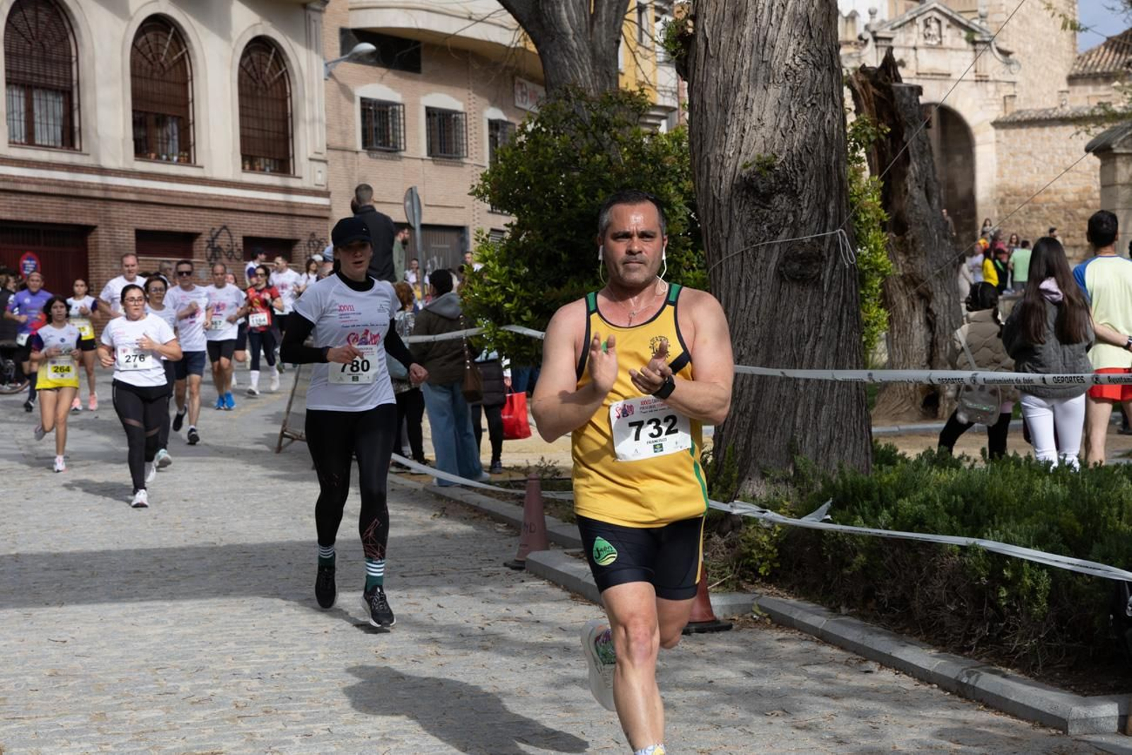 Más de 2.100 participantes corren  para promover la salud en Jaén, en imágenes (2)