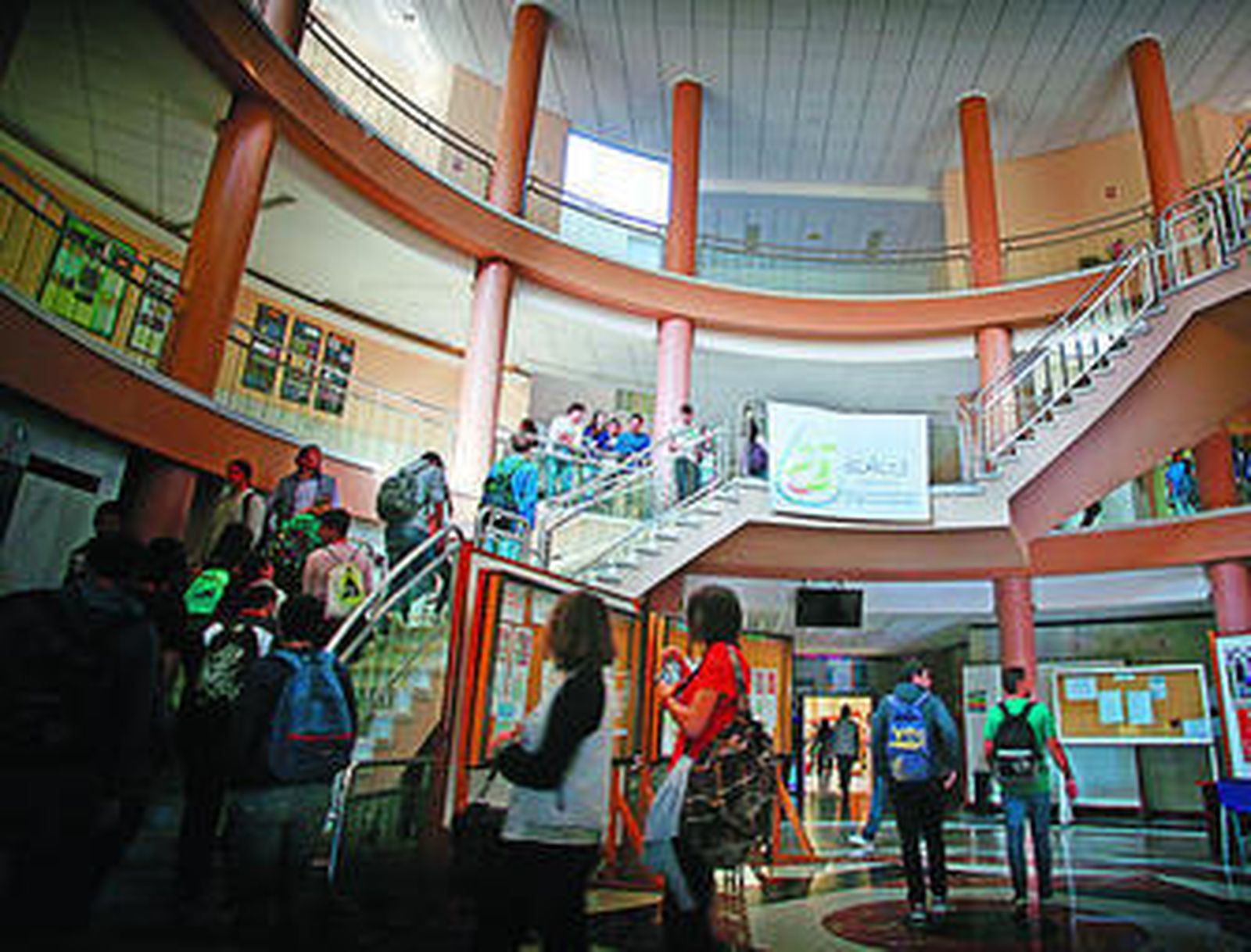 Interior de la Facultad de Ciencias Náuticas, en el Campus de Puerto Real.