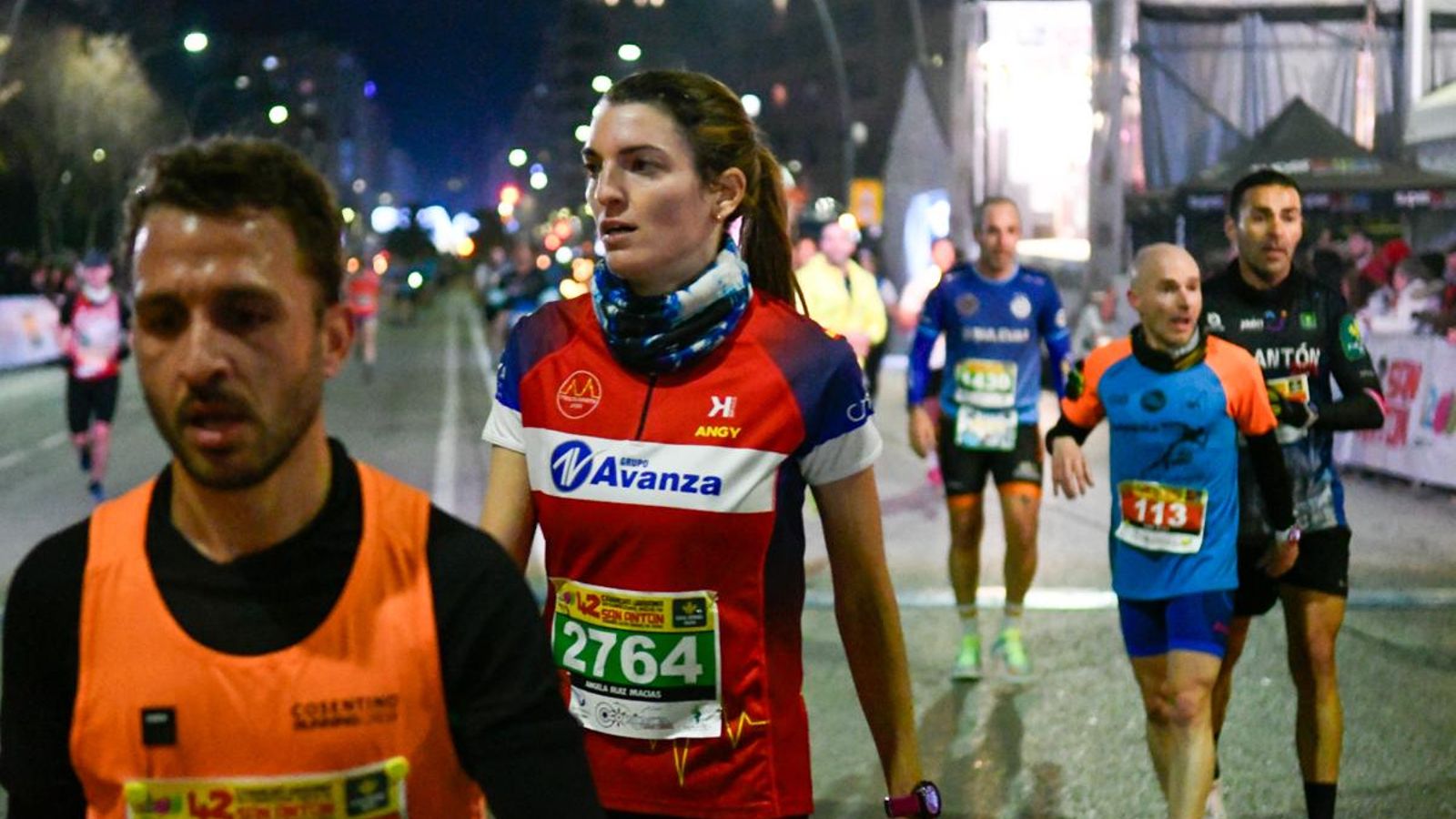En imágenes: búscate en tu llegada a meta de la Carrera de San Antón 2025 (3)