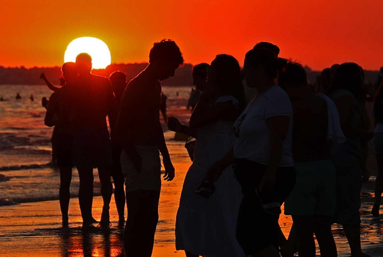 El mágico ocaso en las playas de Punta Umbría
