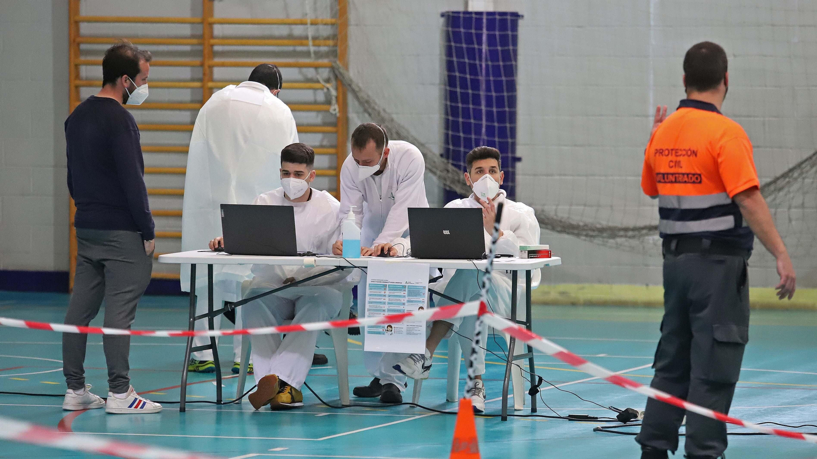 Vacunación de profesores en Algeciras