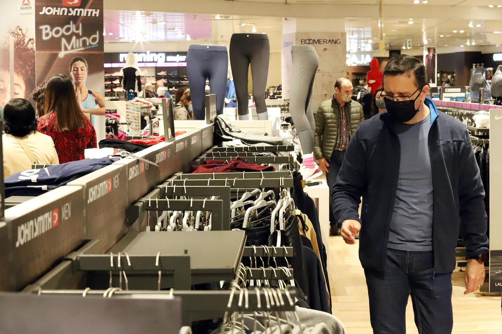 Imágenes del "Black Friday" en el Corte Inglés Imágenes del "Black Friday" en el Corte Inglés