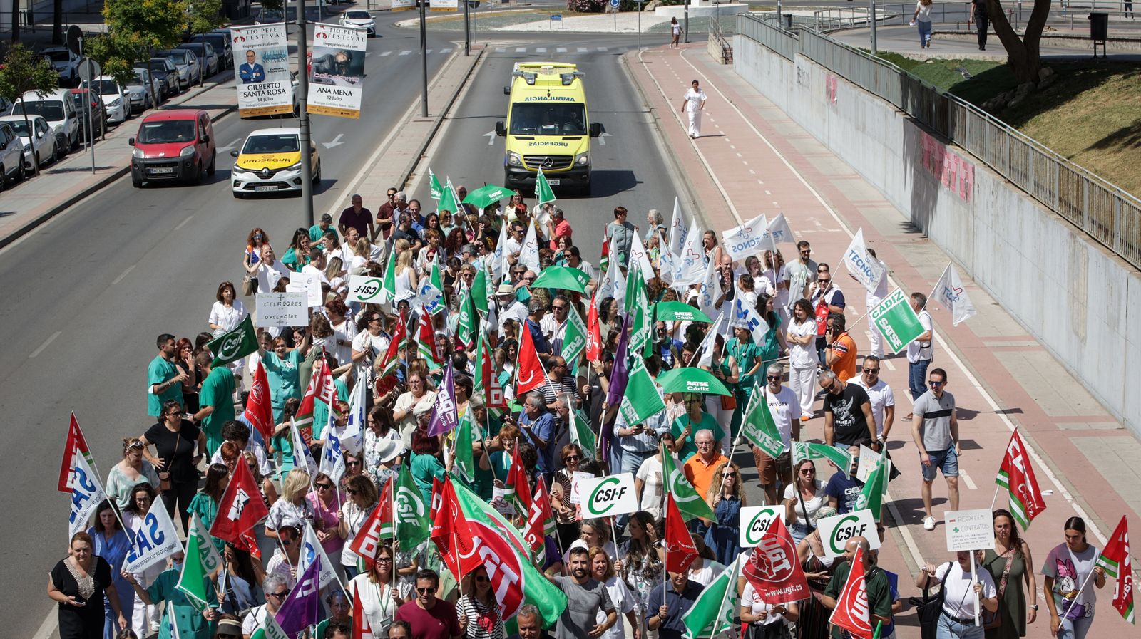 Imágenes de la manifestación en jerez por una Sanidad Pública y de Calidad