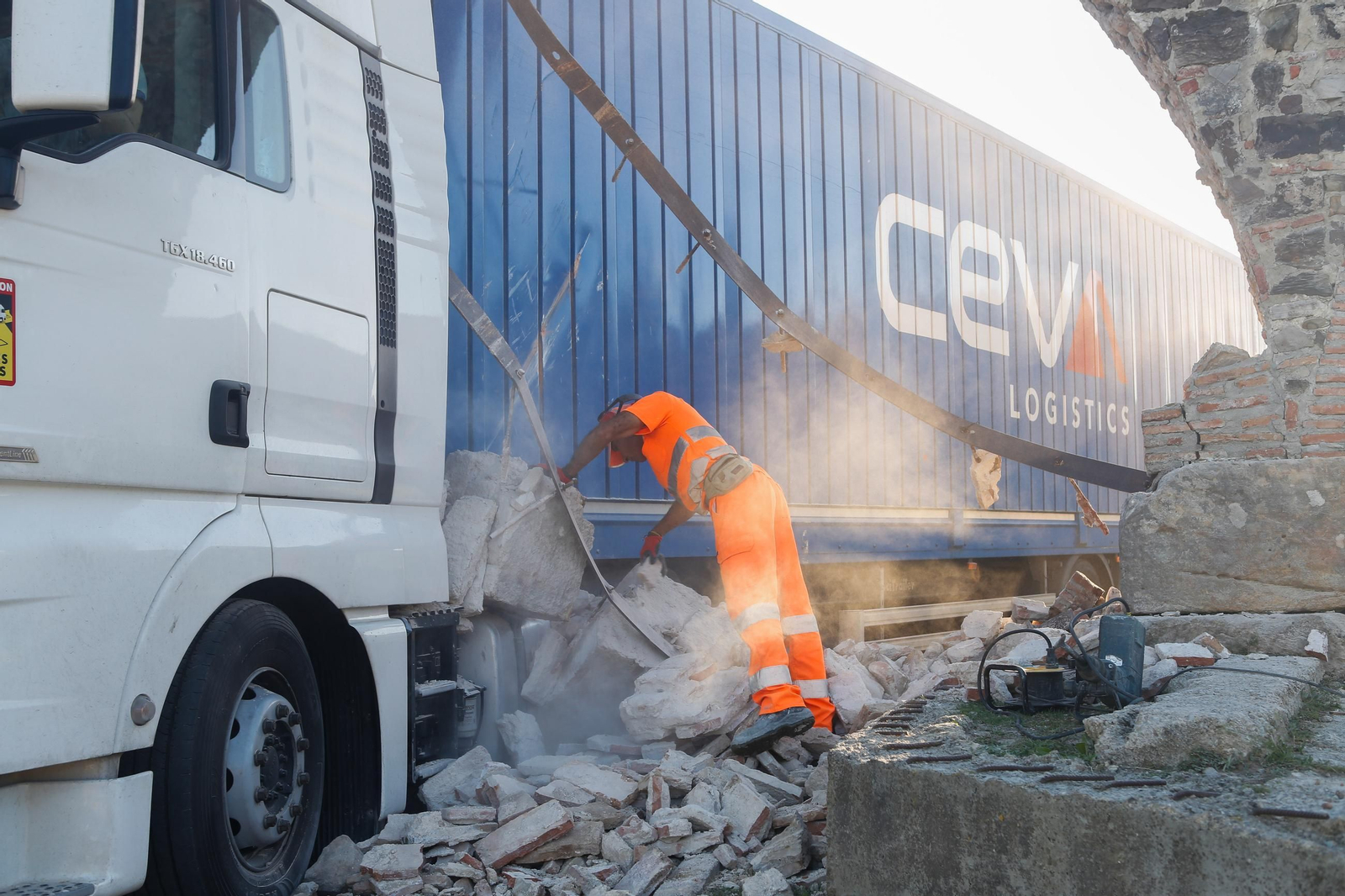 Fotos de los daños en el acueducto de los arcos de El Cobre, en Algeciras