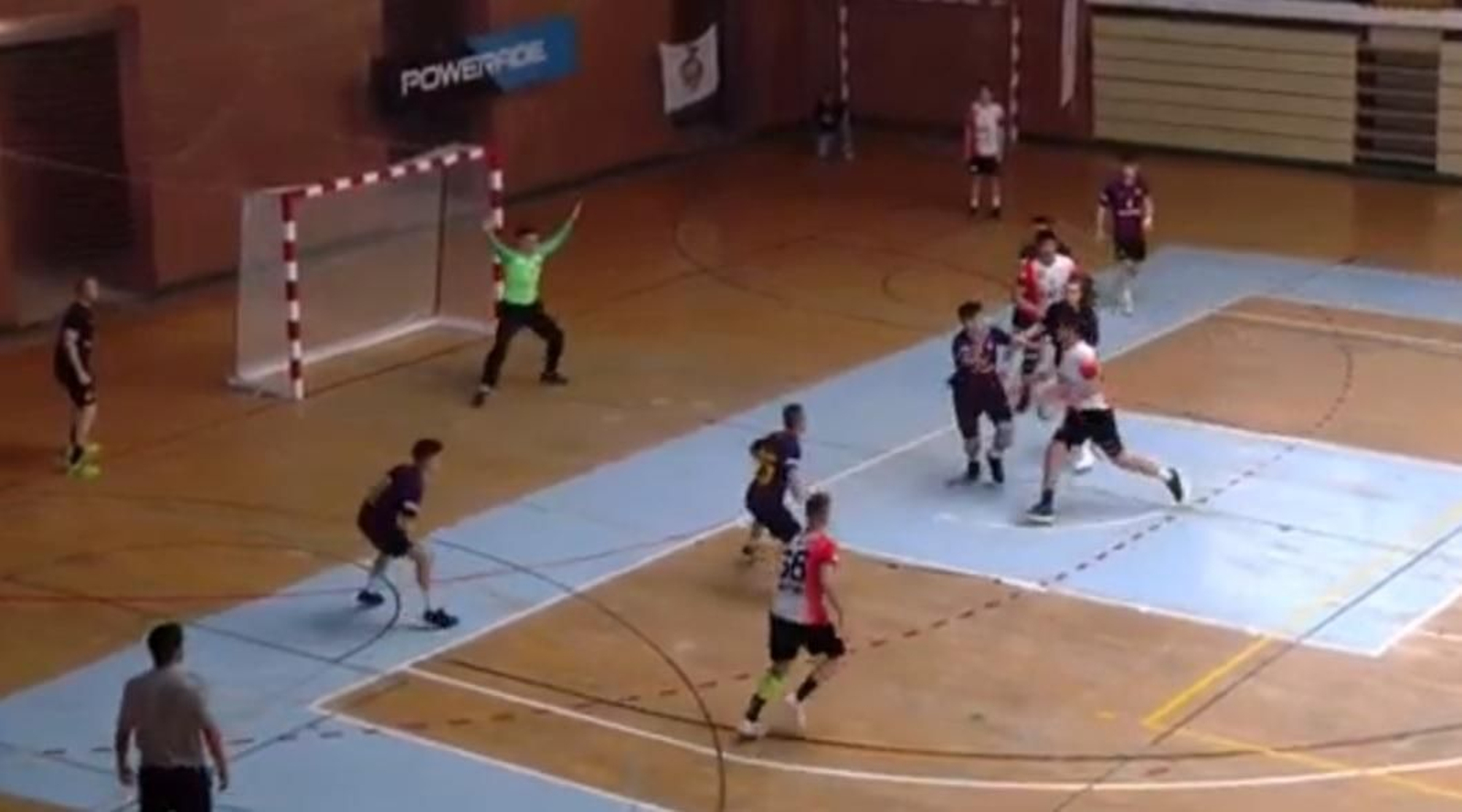 Partido entre el Gaes y el Barcelona.